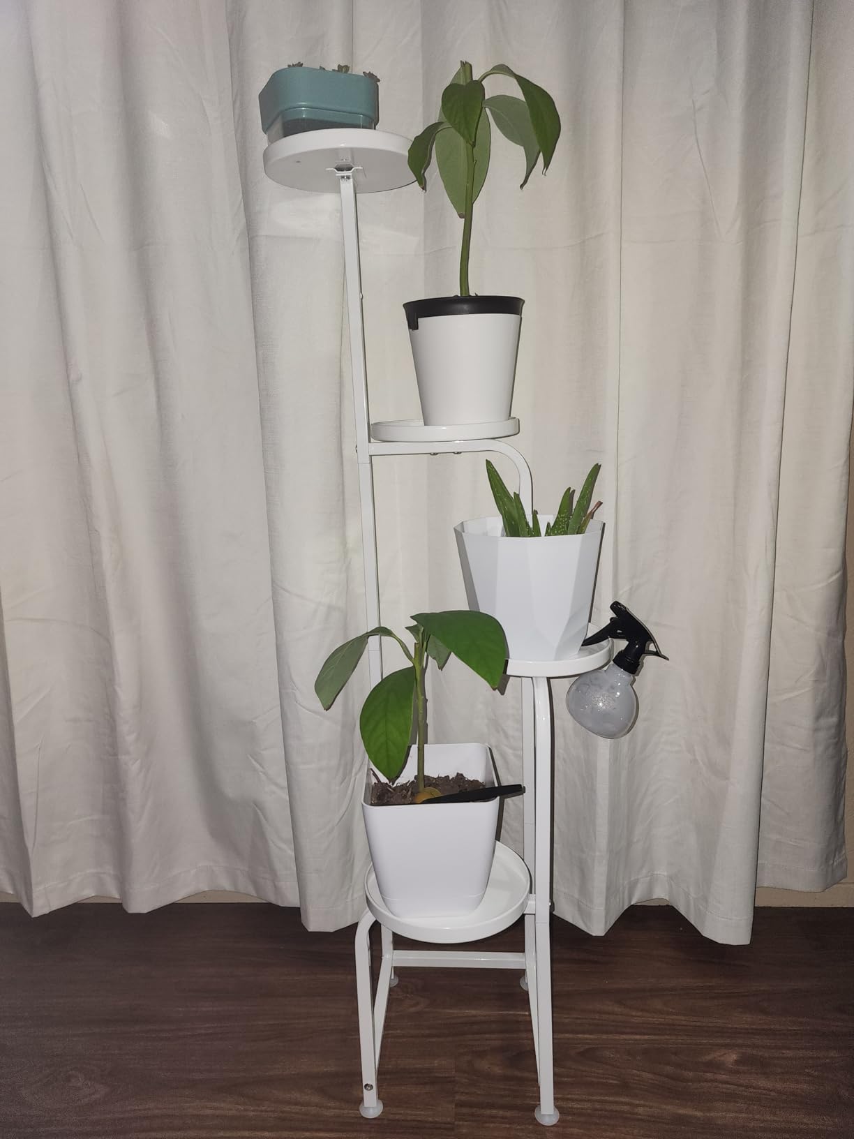 INGIORDAR Plant Stand Indoor Outdoor Corner Tall Plant Shelf 4 Tier Metal | Space-saving Tiered Design Displays Multiple Plants, Sturdy Metal Frame and Trays, Modern Style for Home, Balcony, Office Black customer photo 2
