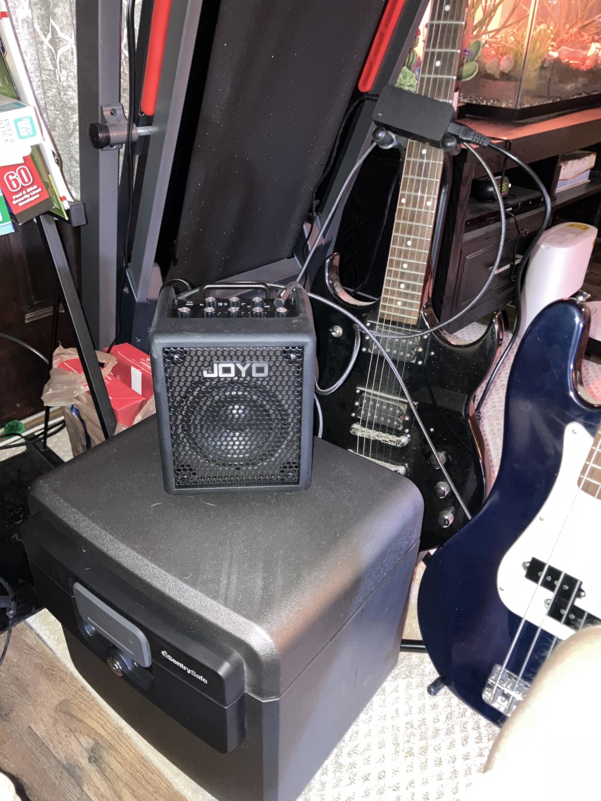 JOYO 30W Bass Amp Portable Combo Amplifier 4