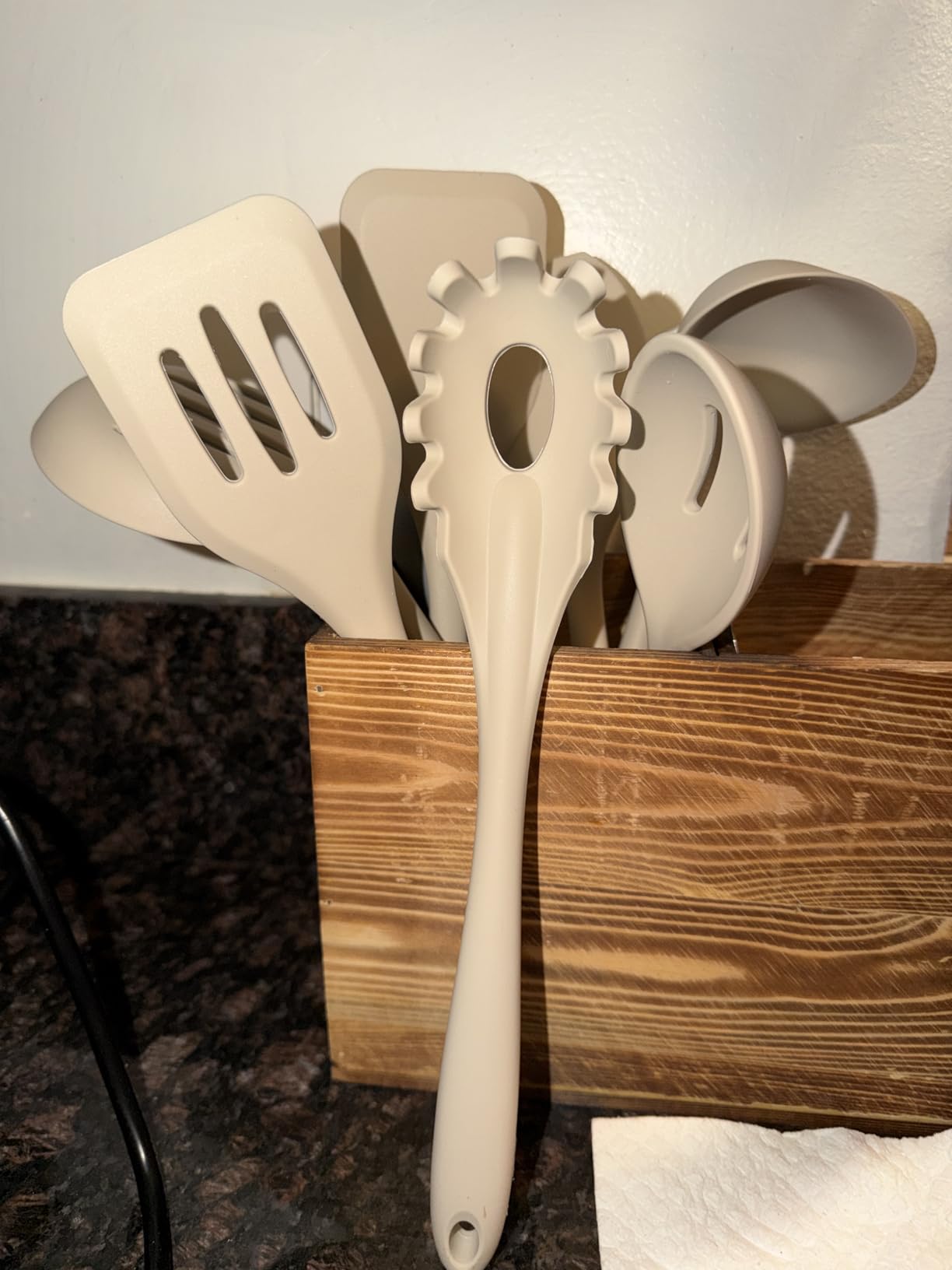 NonToxic Platinum Silicone Utensils, 100% Plastic-Free, 8-Pcs, Beige | LFGB-certified platinum silicone. Solid steel core, no hidden plastics. 500°F heat resistant. Non-scratch. Dishwasher safe customer photo 2