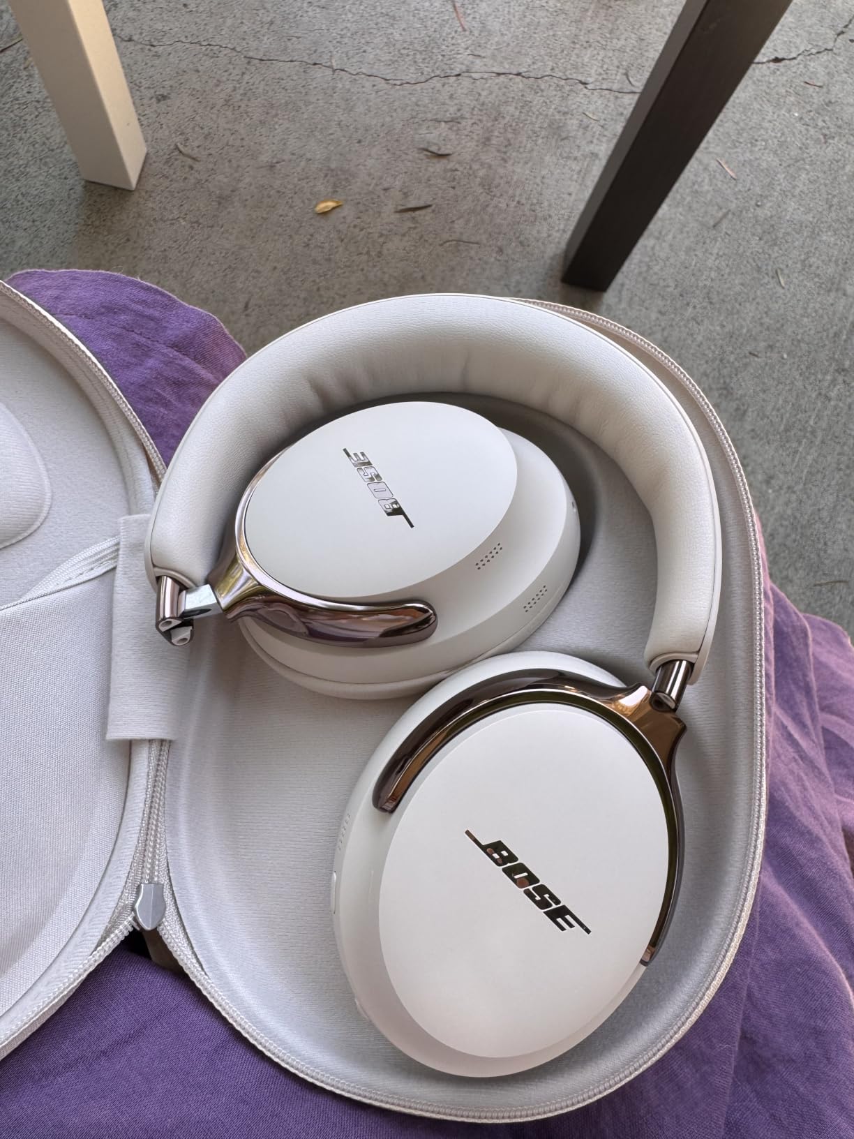 Bose QuietComfort Ultra Bluetooth Headphones (2nd Gen), Wireless Headphones with Spatial Audio, Over Ear Noise Cancelling with Mic, Up to 30 Hours of Playtime, Black customer photo 2