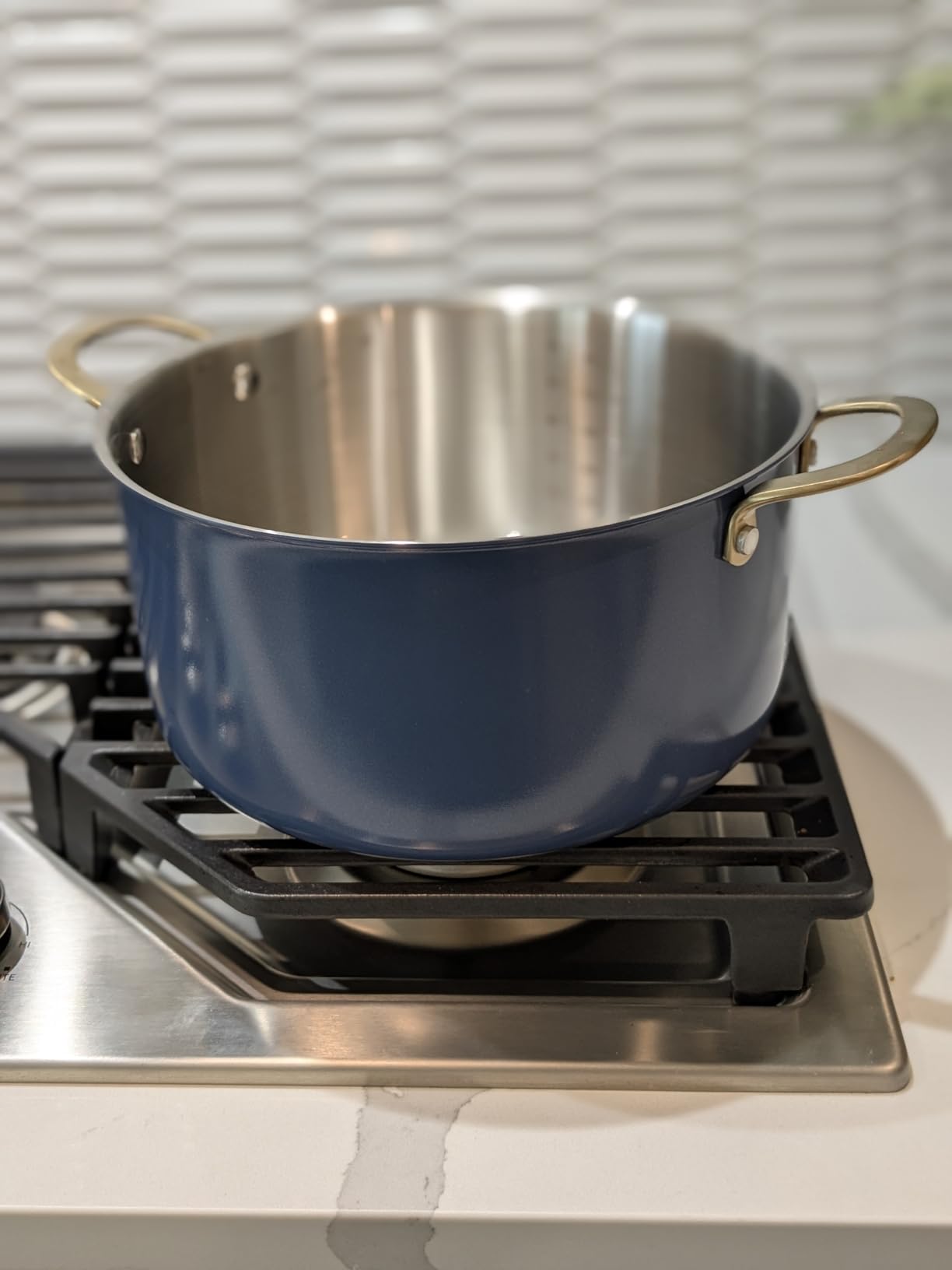 CAROTE 8QT Full Clad Tri Ply Stainless Steel Stock Pot with Lid | All Stoves Compatible, Oven & Dishwasher Safe, Stay Cool Handle, White customer photo 2