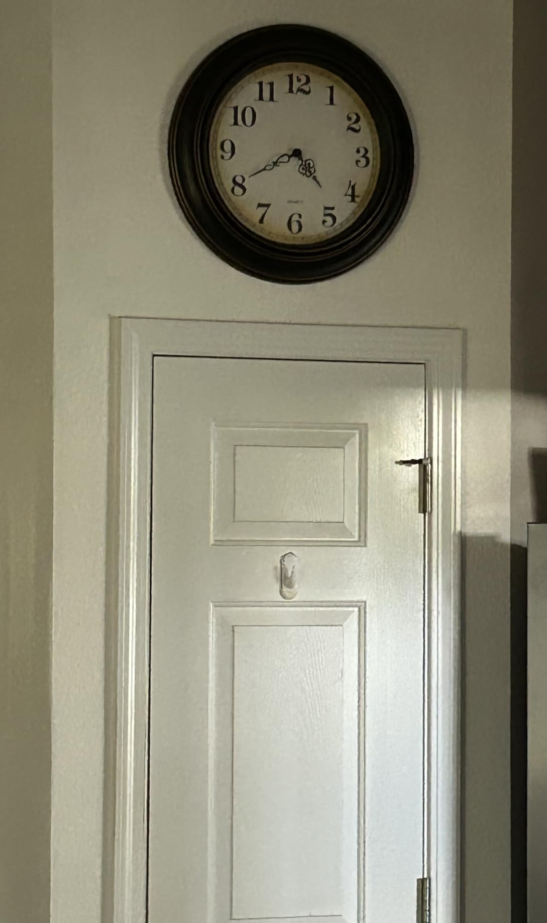 Yoiolclc 24 Inch Large Wall Clock for Living Room Decor, Silent Vintage Wall Clocks Battery Operated for Living Room Farmhouse Office Gifts (Bronze) customer photo 2