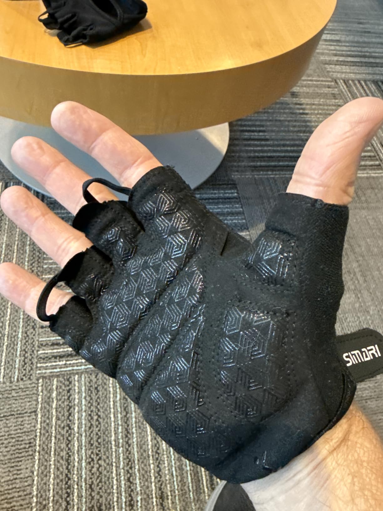 SIMARI Workout Gym Gloves with Wrist Wrap Support customer photo 1