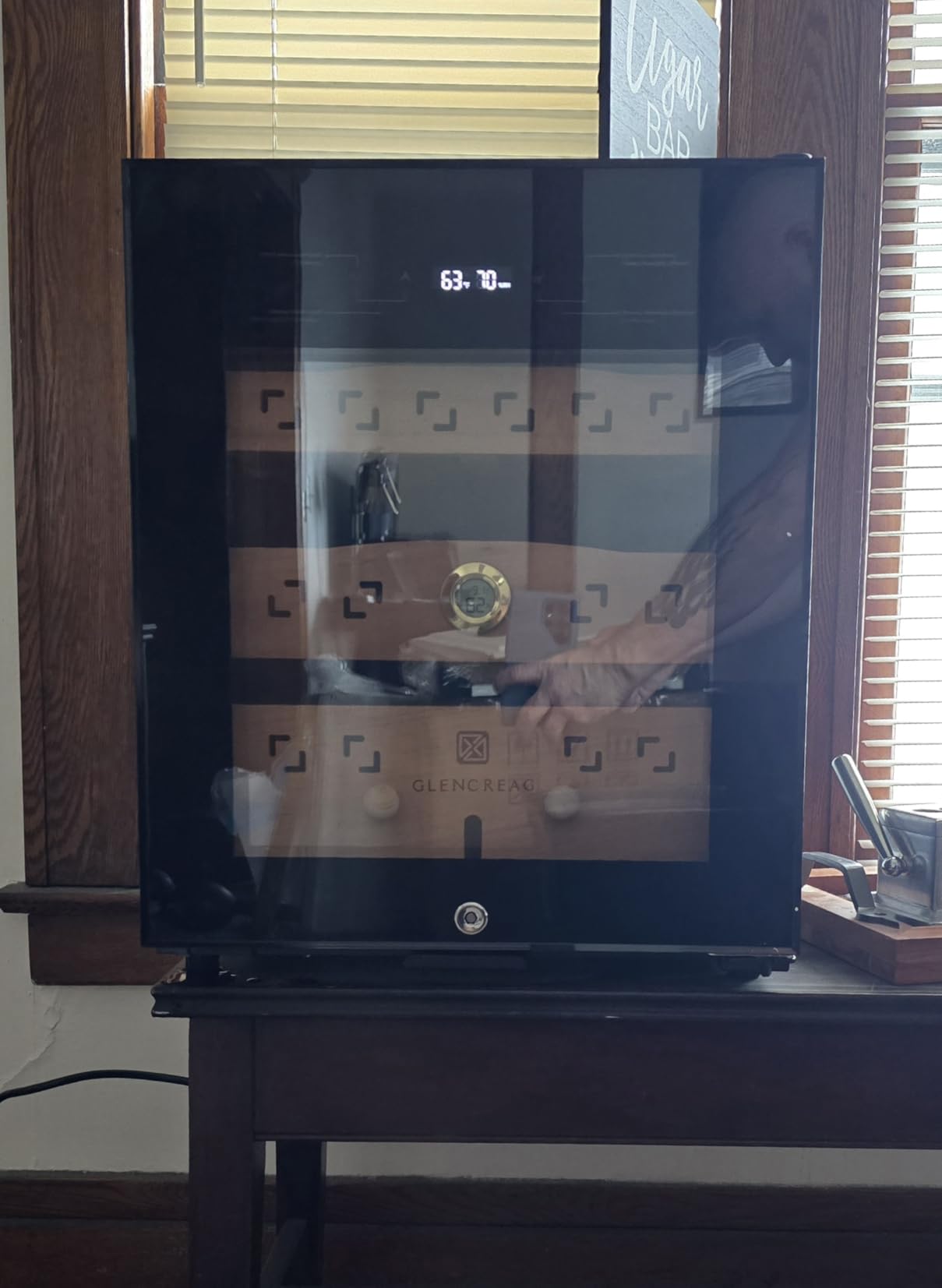 CM50D 50L Electric Cigar Humidor Cabinet with Compressor Cooling, Ammonia Removal, Spanish Cedar Drawers, 500 Counts customer photo 1