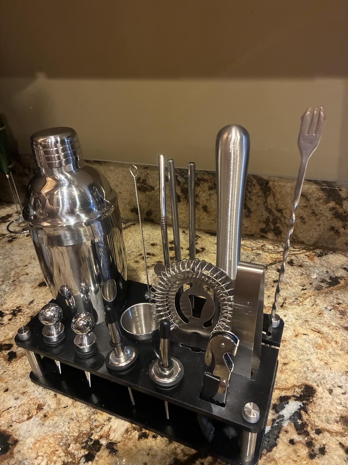 Cocktail Shaker Set, 18-Piece Bartender Kit with Acrylic Stand, 18/8 Stainless Steel Bar Set with Martini Shaker, Jigger, Muddler & Recipe Book for Home Bar customer photo 1