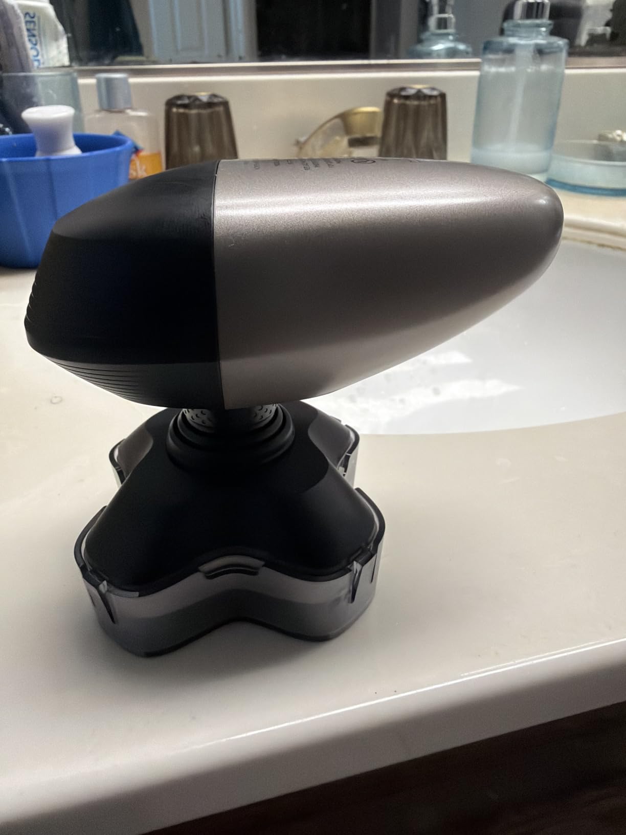 Philips Norelco Head Shaver Pro 9000 Electric Shaver, Clean & Gentle Shave | Electric Shaver for Men and Women, 360° Flexing Head, ComfortCut Blades, PowerAdapt Sensor, 90-Min Runtime, HS9980/40 customer photo 2