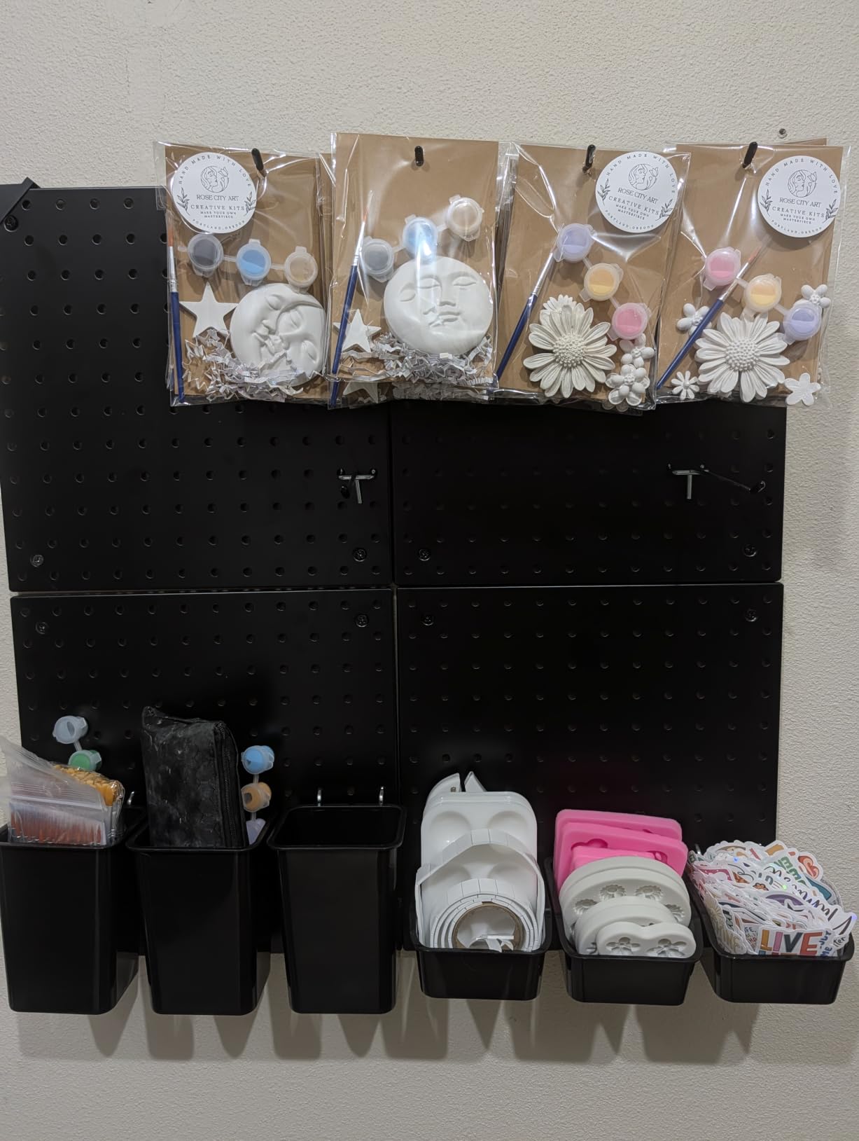 Peg Board Kit, Includes Pegboard and Accessories, with Hooks and Bins, Peg Board Wall Organizer for Office, Ornaments Display, Crafts Organization (129, White) customer photo 1