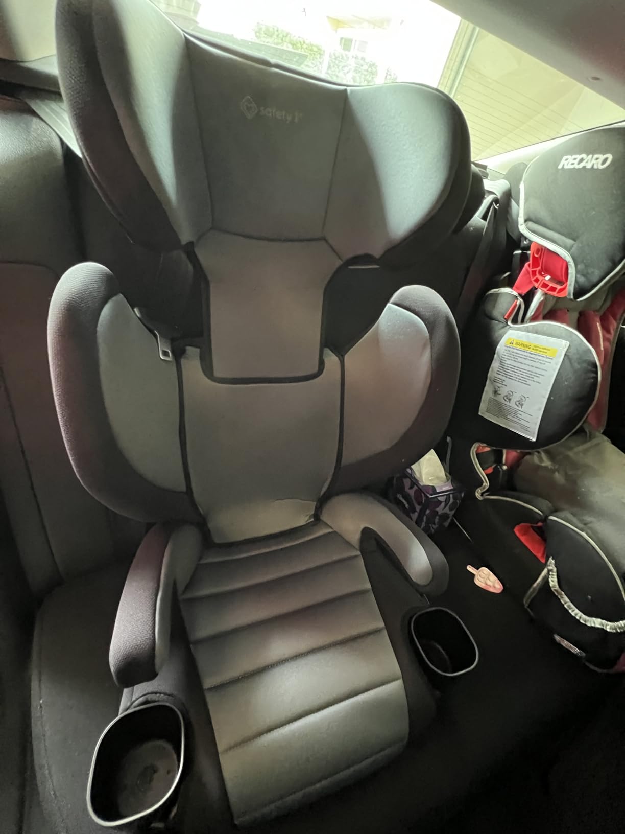Safety 1st Grow and Go 2-in-1 Booster Car Seat with ComfortWings customer photo 2