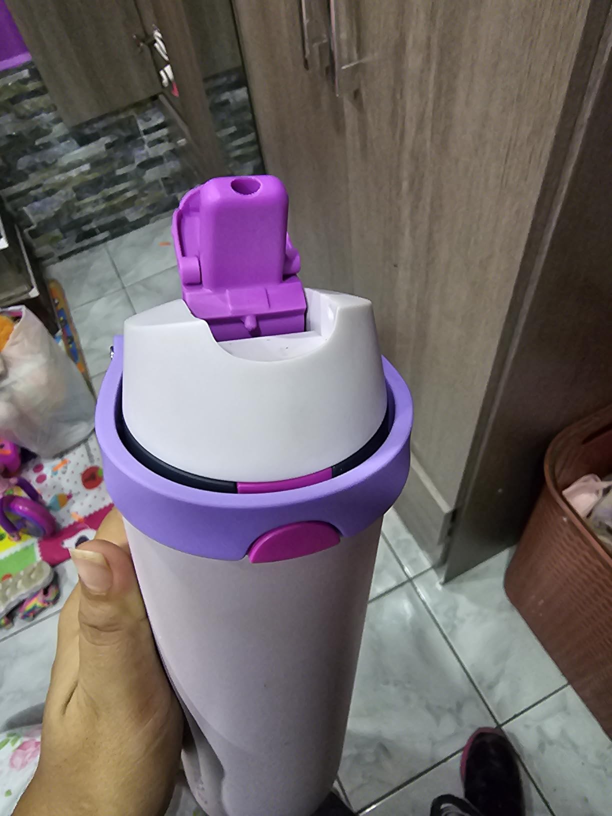 Encool Insulated Stainless Steel Water Bottle with Straw 24 oz Oyster Pink customer photo 2