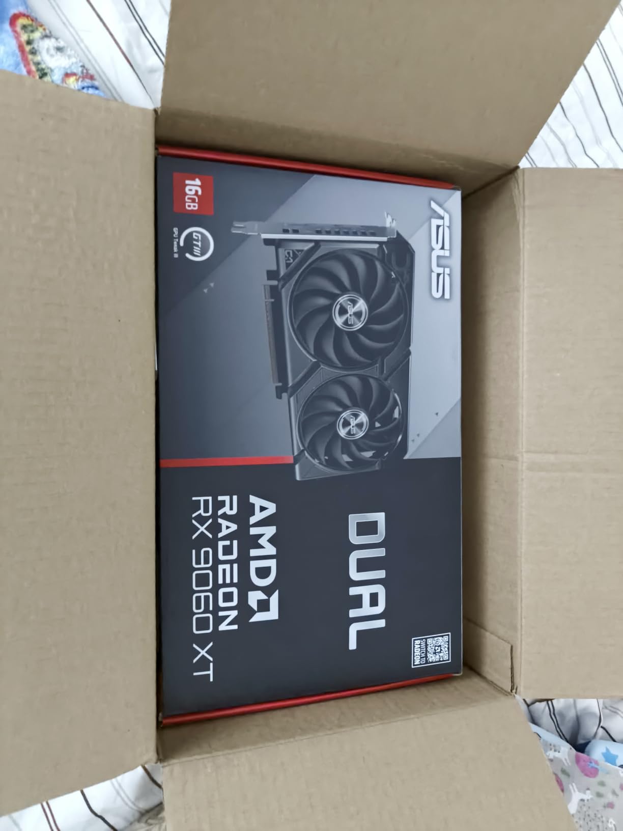 ASUS Dual Radeon RX 9060 XT 16GB GDDR6 Gaming Graphics Card | PCIe 5.0, HDMI 2.1b, DisplayPort 2.1a, 2.5-slot design, Axial-tech Fans, 0dB Technology customer photo 2