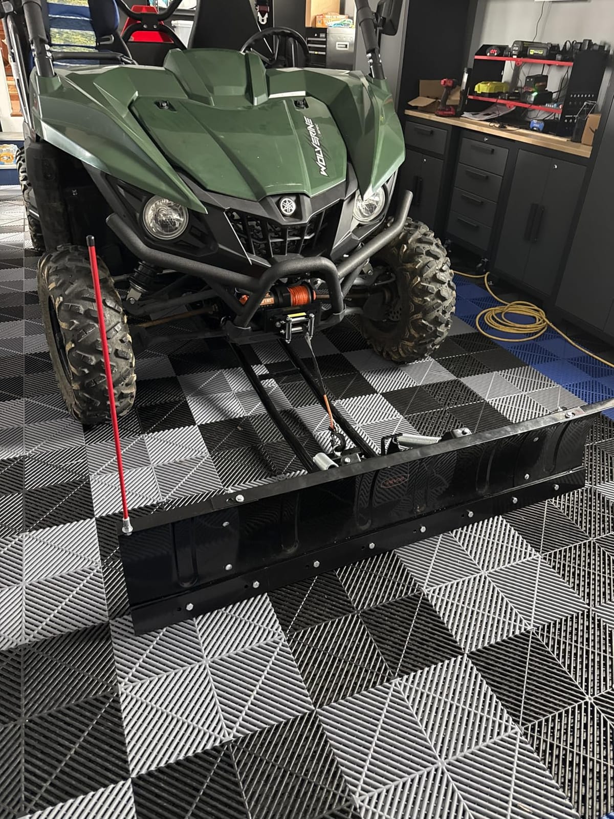 VEVOR Snow Plow Kit, 48in Universal Snow Plow Attachment, Height & Left-Right Adjustable, Quick to Detach, Steel ATV Scrape Blade customer photo 1