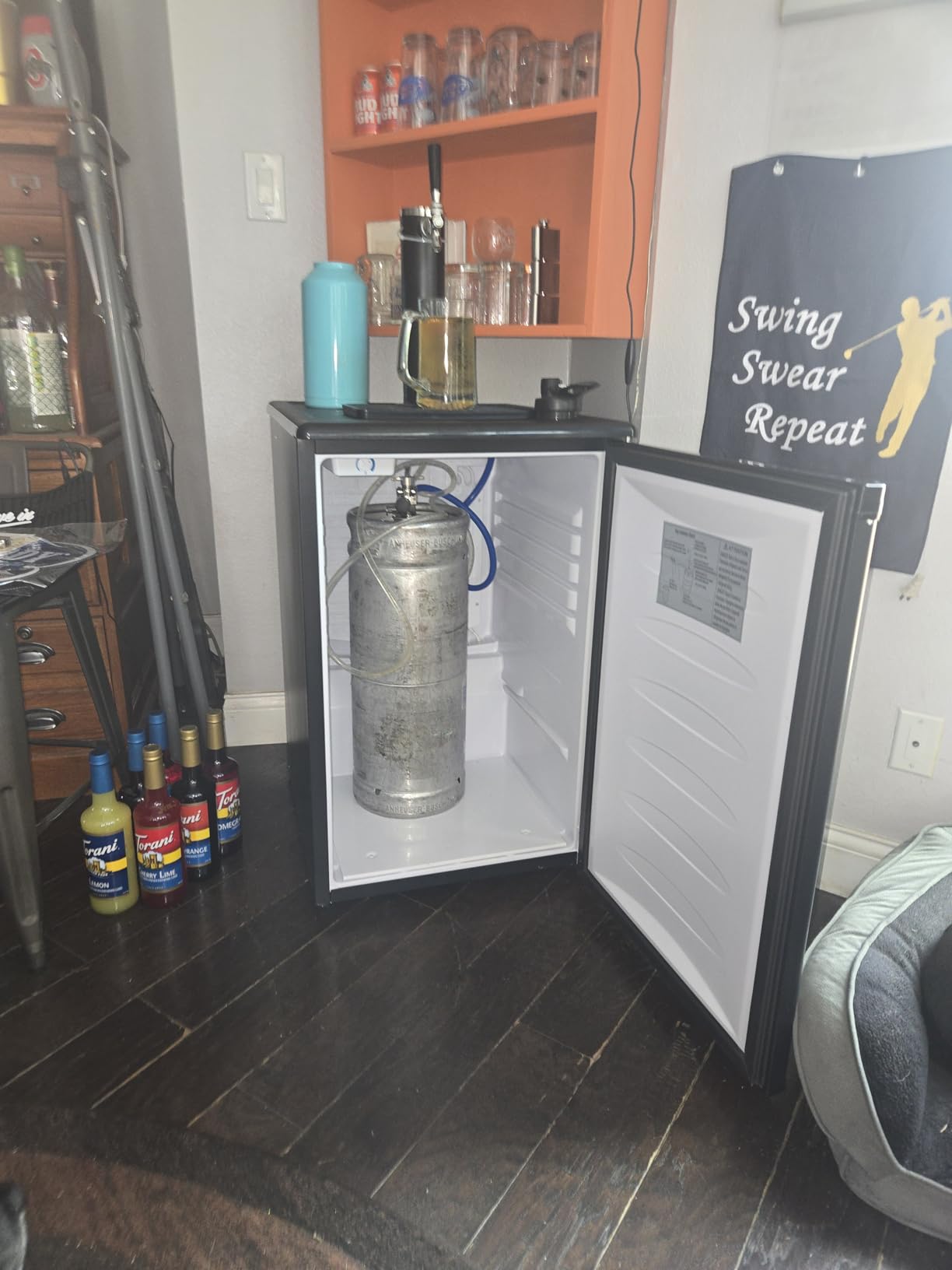 VEVOR Beer Kegerator, Single Tap Commercial Draft Beer Dispenser for D system, Refrigerator With Shelves, Hold 1 Sixth Keg, 2.5lbs CO2 Tank, 92L customer photo 1