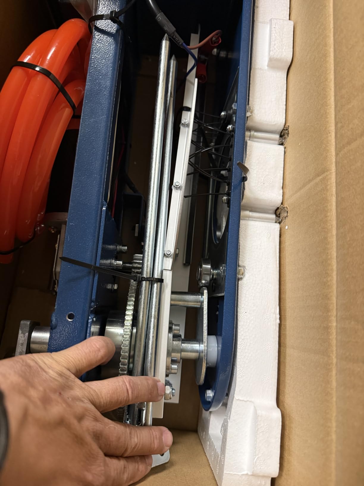 VEVOR Clay Pigeon Thrower, Automatic Skeet and Trap Launcher with Adjustable Angle & Foot Pedal customer photo 1