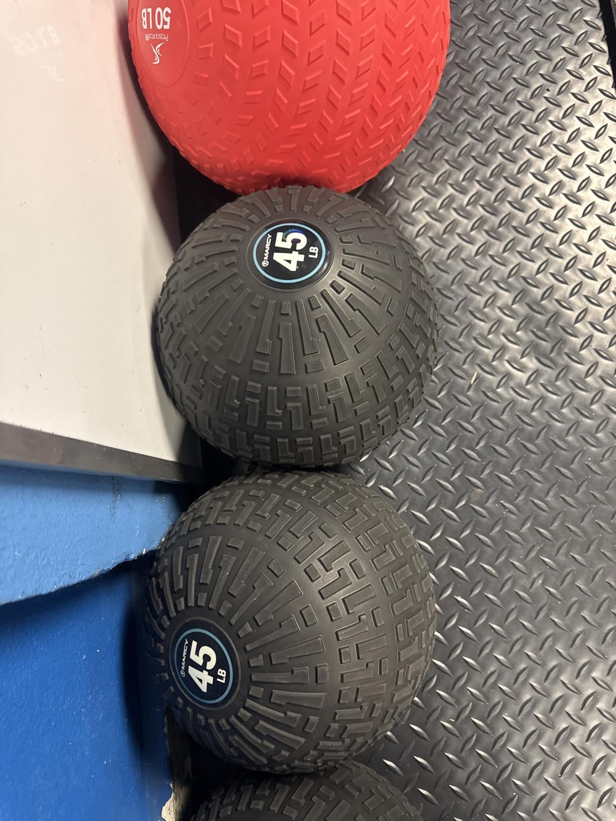 Marcy Slam Ball, 10-50 lbs Dead Weight, Non-Bounce, Sand-Filled Medicine Ball with Durable PVC Shell & Textured Grip for Slams, Tosses, Core & Full Body Training customer photo 1