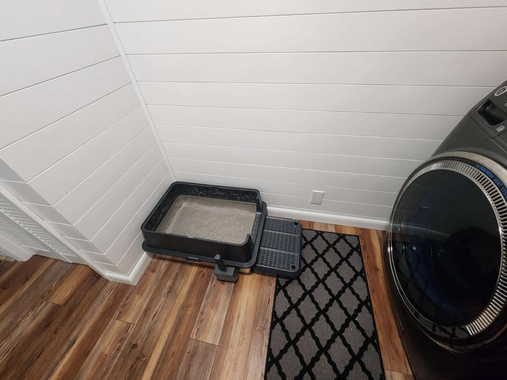 XXL Stainless Steel Litter Box with Lid, 28