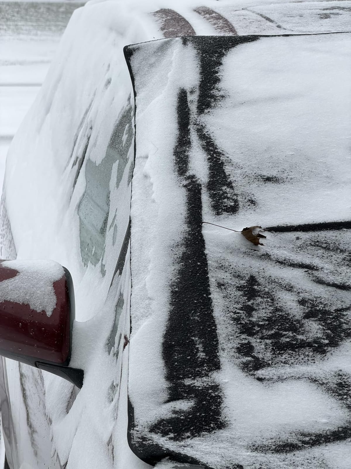 2026 Upgrade Car Windshield Cover for Ice and Snow, Windshield Snow Cover for Winter Snow & Frost - 600D Heavy Magnetic Anti-Hail Protector for Winter Weather, Fits Large SUVs & Trucks, X-Large customer photo 1
