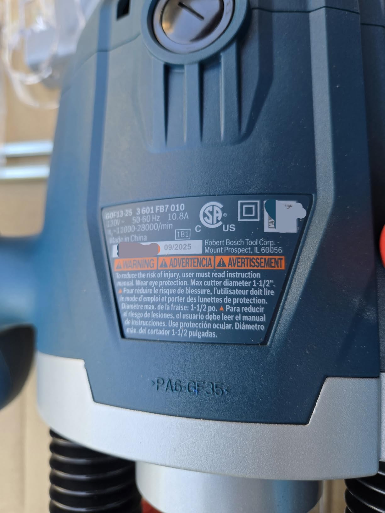 BOSCH GOF13-25 1-3/4 HP Mid-Size Plunge Router - 11,000 to 28,000 RPM, Ergonomic Design, With Detachable Parallel Guide customer photo 1