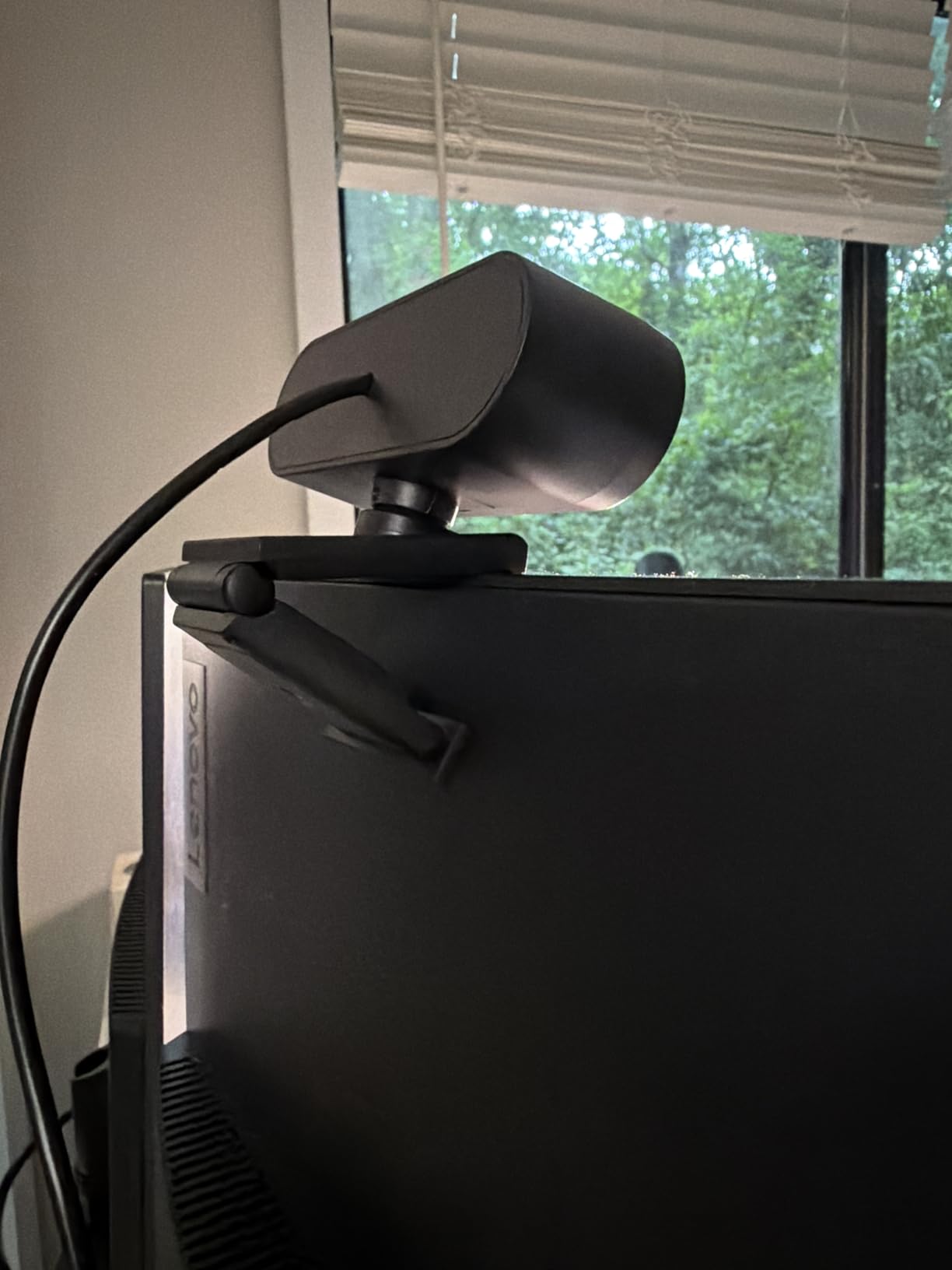 AOC 4K Webcam for PC, Streaming Computer Camera with Noise-Canceling Mic | 80° FOV, Privacy Cover, Plug & Play, Zoom/Skype/FaceTime Compatible, Works with Mac/Laptop/Switch 2, USB C-A Adapter Included customer photo 1
