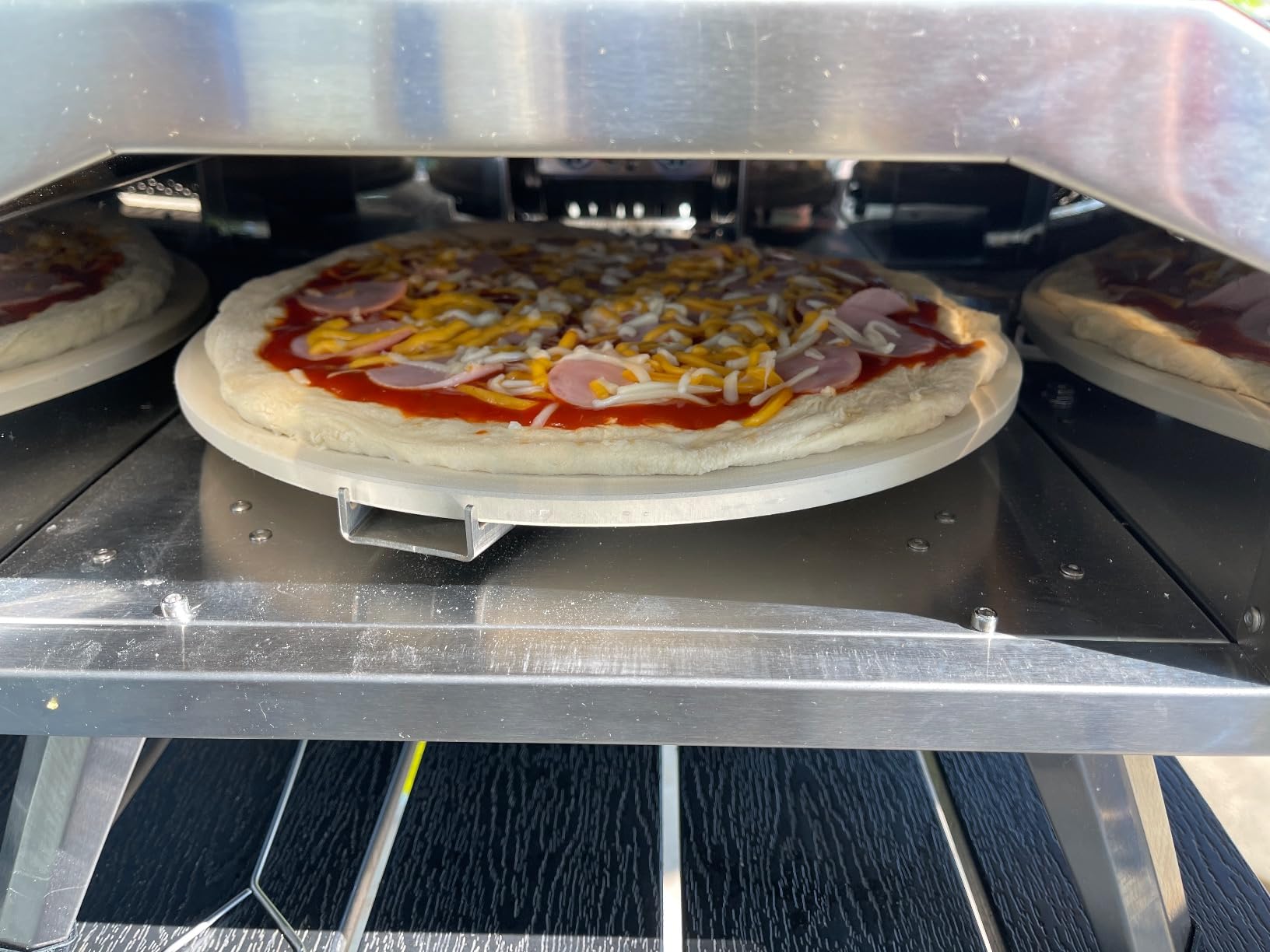 VEVOR Dual Fuel Pizza Oven Outdoor, 16 in Wood Fire & Propane Gas Pizza Oven, Portable Pellet & Propane Pizza-Maker with Thermometer, Large Multi Fuel Pizza Cook for Outside Camping & Backyard customer photo 2