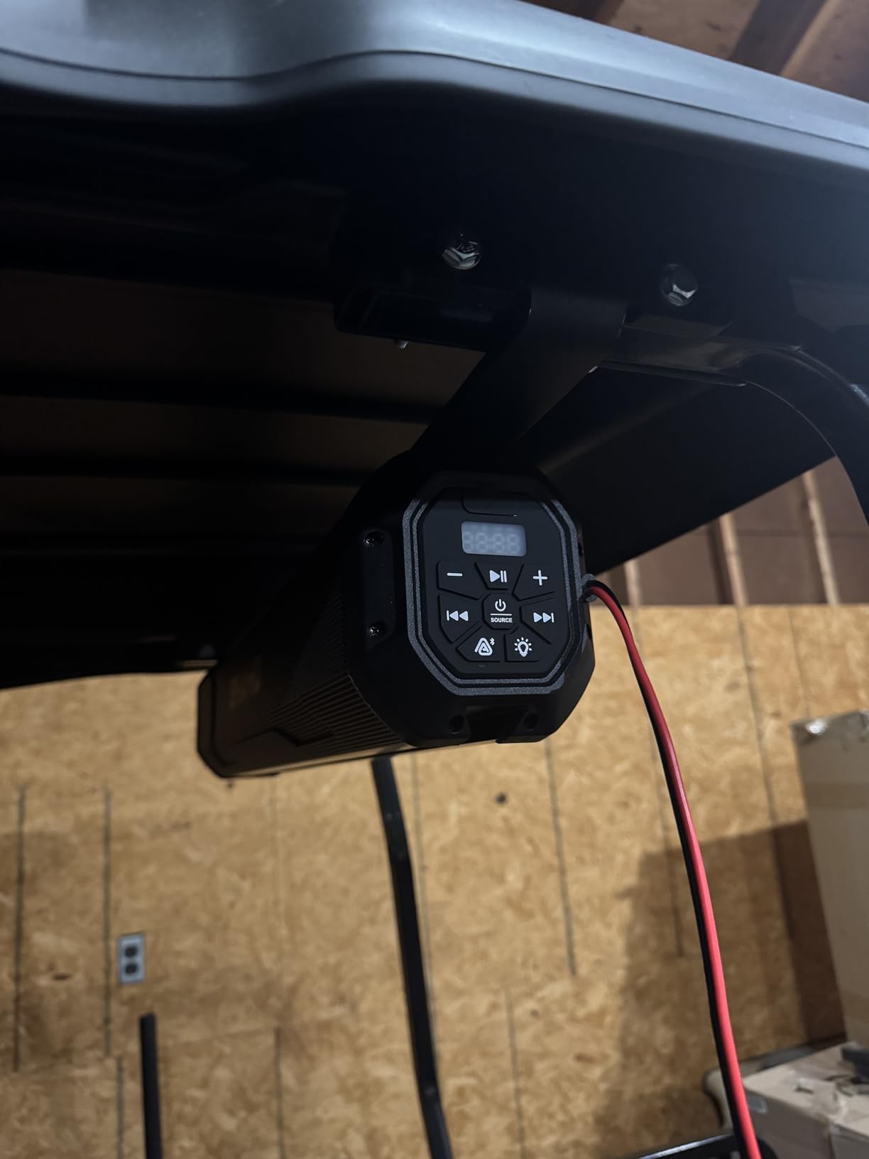 Ehaho 26'' UTV Sound Bar, Golf Cart Speaker Bluetooth with RGB Party Lights | 6-Speaker SXS SoundBar, IP66 Waterproof ATV Speaker System with EQ, Party Mode, RF Remote, AUX for Polaris RZR CFmoto Can-Am customer photo 1