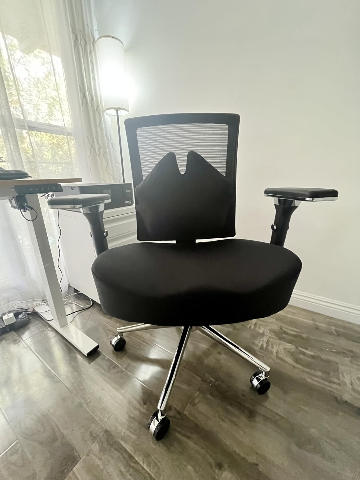 Big and Tall Office Chair 700lbs with Ergonomic W Wide Thick Seat Cushion, Oversized Mesh Desk Chair with Adjustable Lumbar Support, Computer Chair with Upgraded 4D Armrests customer photo 2