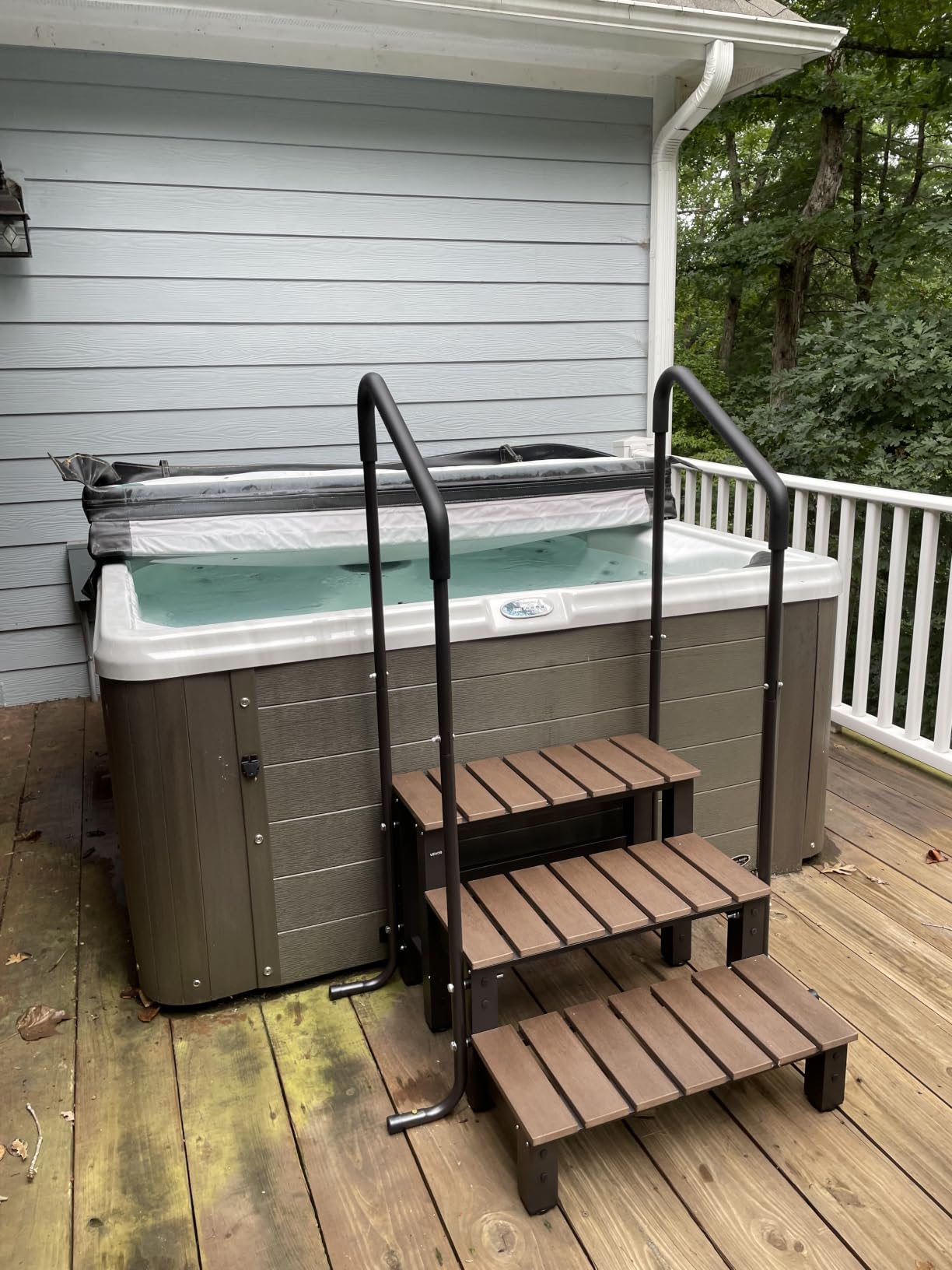 VEVOR Hot Tub Steps with Handrail, 3-Step Spa Outdoor Stairs, Heavy Duty 25.2 inch Wide Above-Ground/Inflatable Pool Step with 550 lbs Weight Capacity, Multi-Use for Porch, Patio, Deck, Trailers customer photo 1
