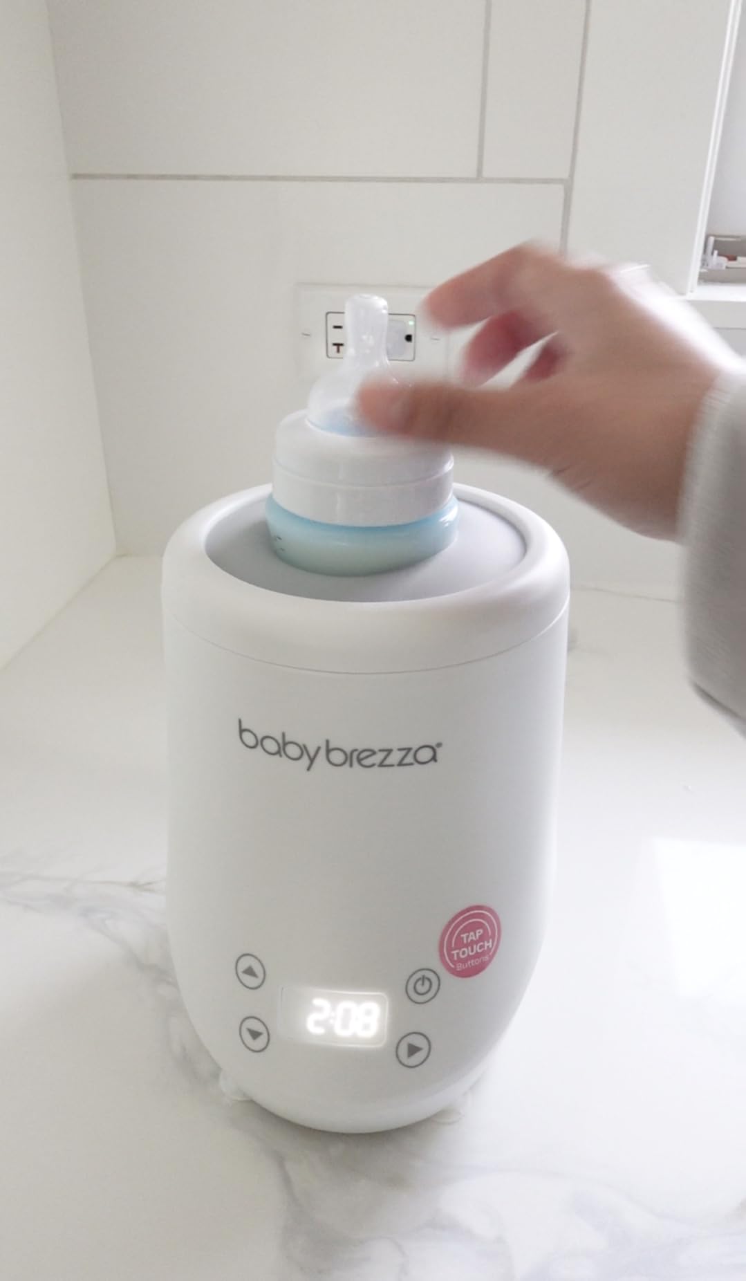 Baby Brezza AirSwirl Waterless Baby Bottle Warmer for Breastmilk + Formula, Hospital-Grade Safe Warming with No Hot Spots, No Water + No Mineral Scale Buildup, Works with Nearly All Baby Milk Bottles customer photo 2