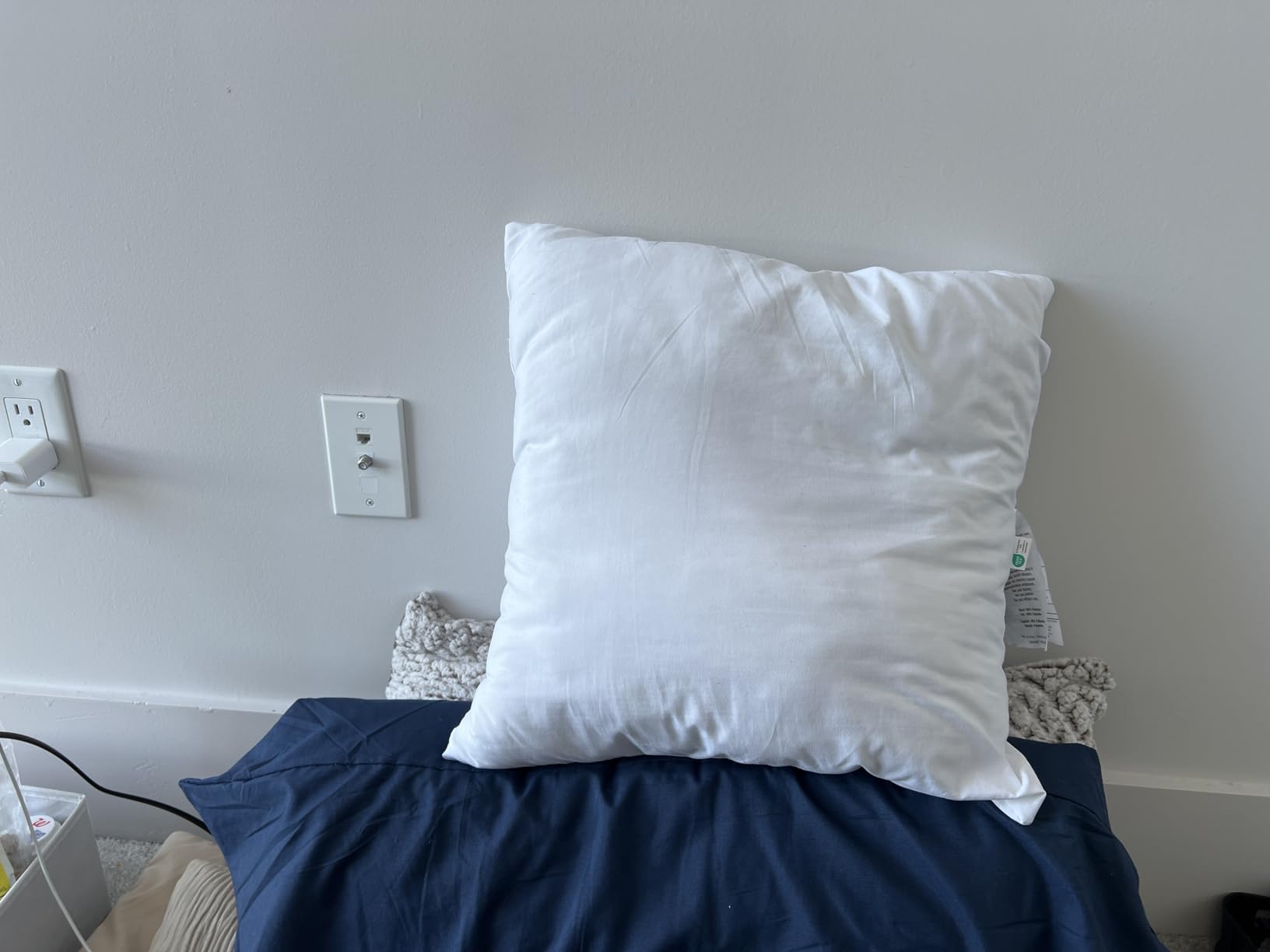 Beddora Throw Pillows (Set of 4, White) 18x18 Pillow Inserts Down Alternative, Throw Pillows for Couch, Bed or Sofa- Fluffy Decorative Stuffer Pillow for Indoors & Outdoors customer photo 1