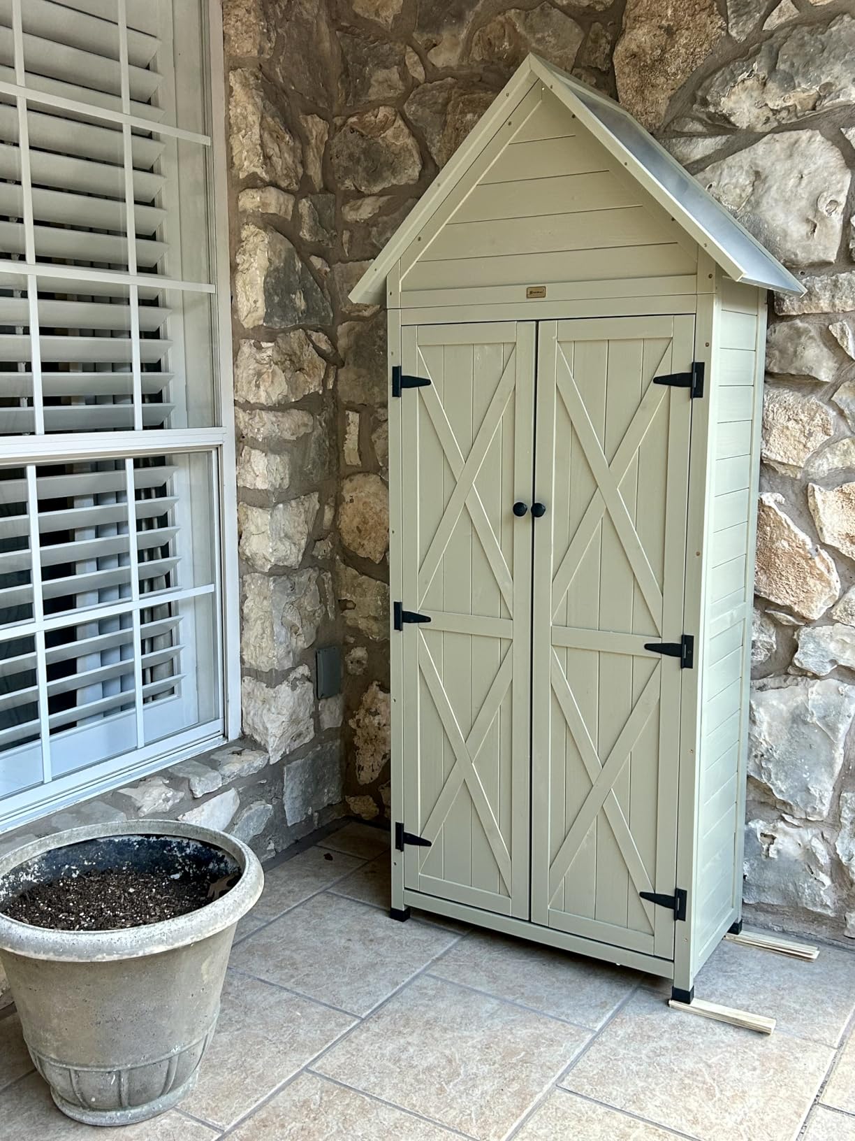 Outdoor Storage Shed with Floor & Adjustable Shelves, Wooden Garden Tool Cabinet Weatherproof, 71
