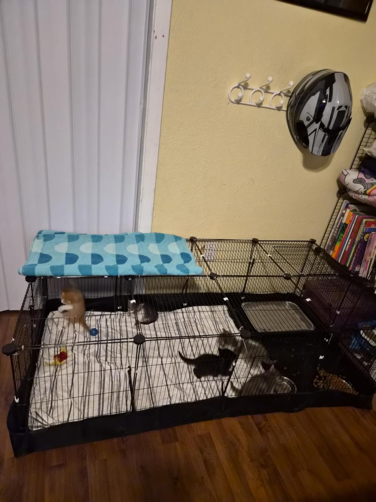 20 Planes Guinea Pig Cages Enclosed Hamster Cage with Door & Waterproof Liner, Expandable Cage for Guinea Pigs, Metal Wire Yard Fence Rabbit Cage customer photo 1