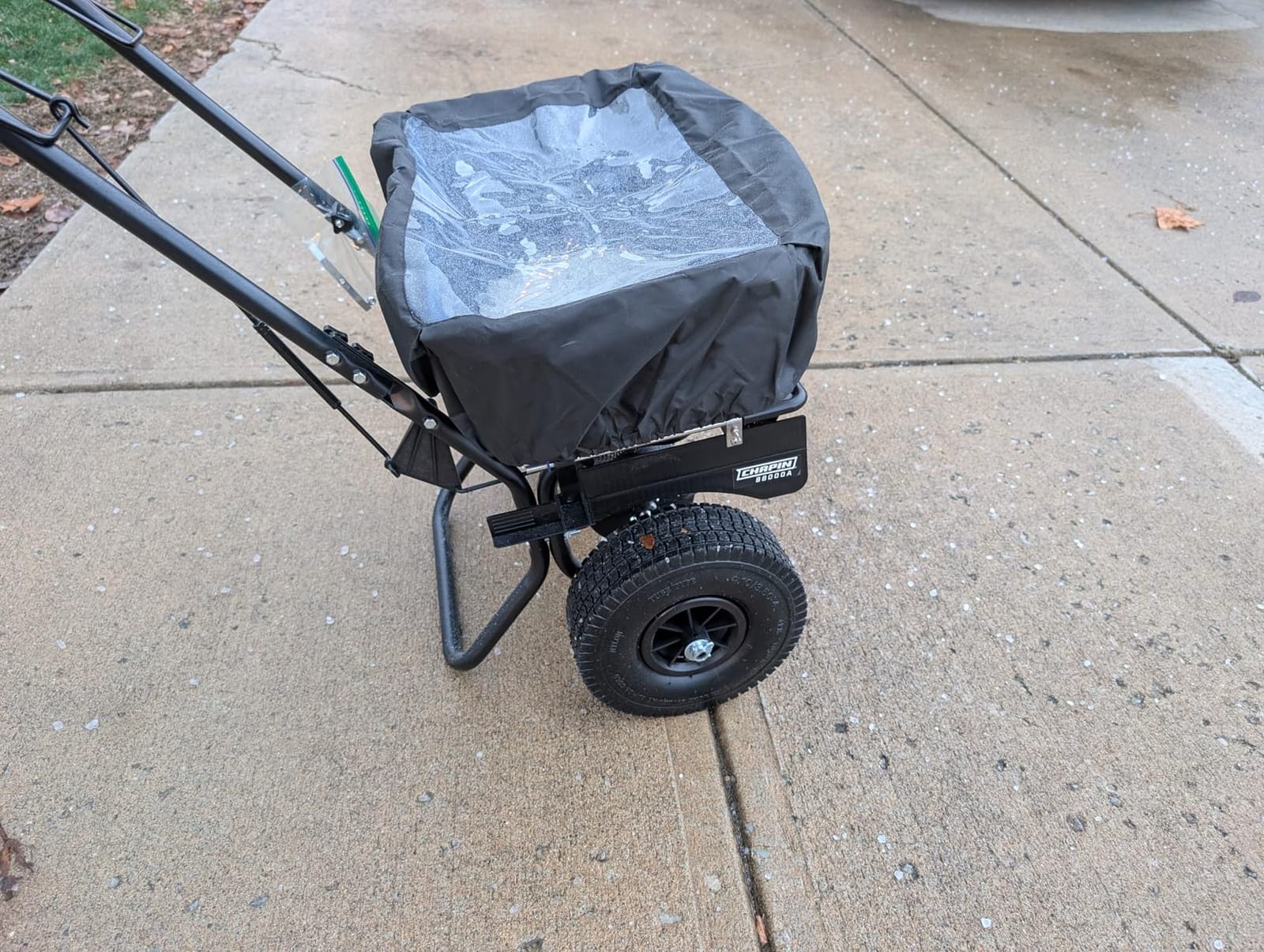 CHAPIN 80 lb Salt Spreader, Precision Control for Winter Use | Rain and snow cover included; adjustable side baffles and gate control help direct material where needed customer photo 1
