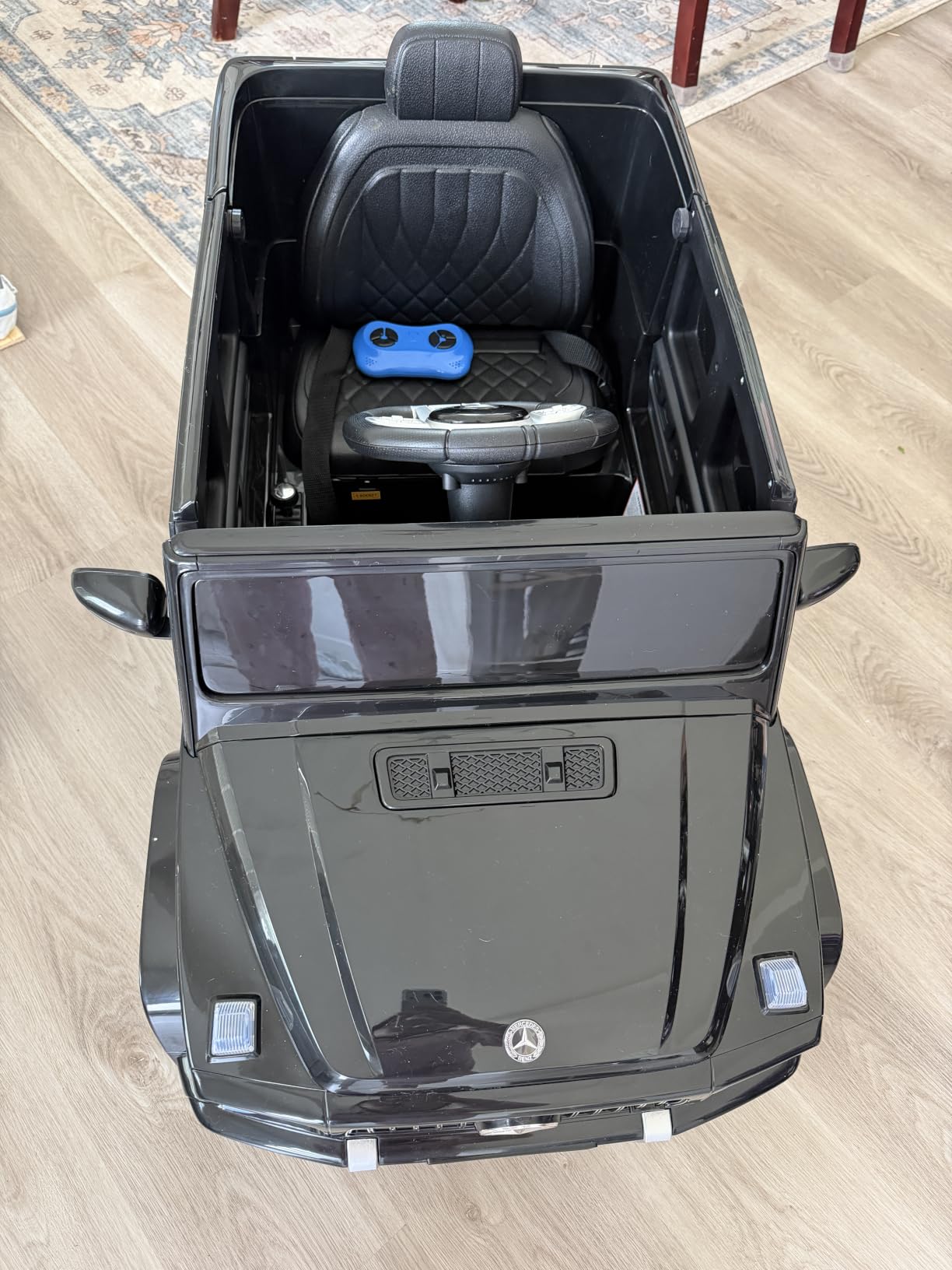 Licensed Mercedes-Benz AMG G63 Ride on Toys, Electric Car for Kids W/Parents Control, Electric Powered G Wagon Ride On Truck Toy, Low Battery Prompt, Bluetooth, Flickering Lights/LED Lights, White customer photo 2