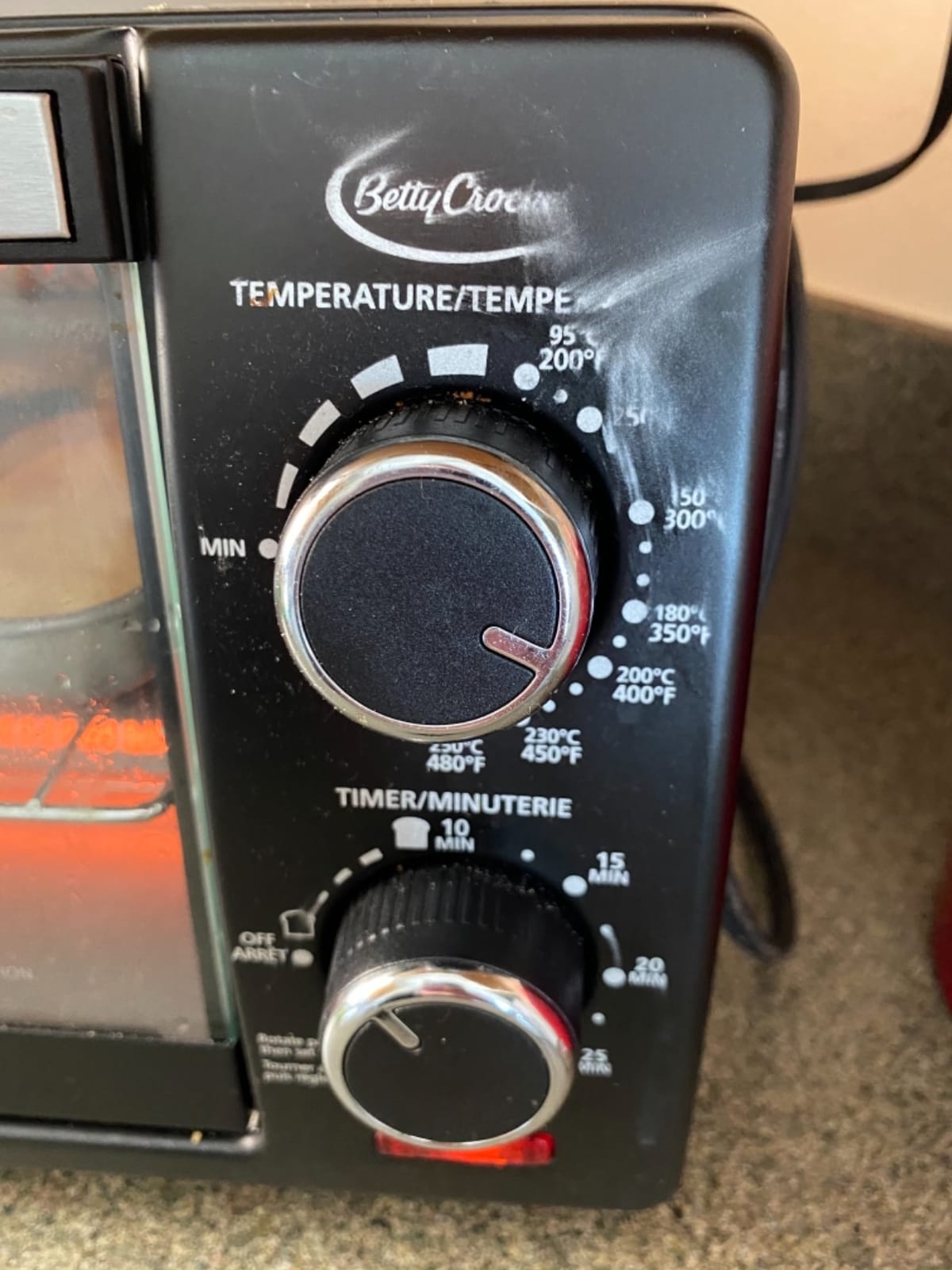 Betty Crocker 9L 2-Slice Toaster Oven, 1000 Watts, BC-5665B customer photo 2