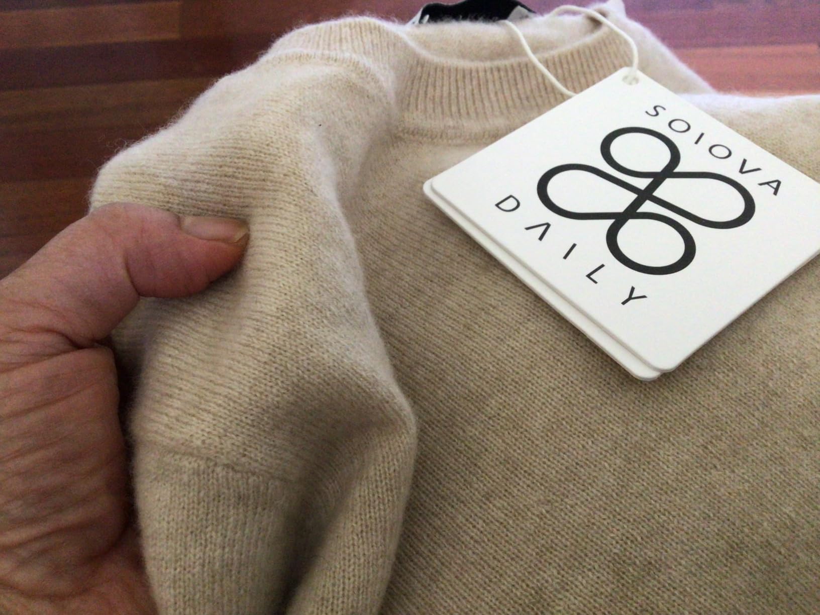 Women's Daily Cashmere Sweater - 100% Pure Cashmere Crew Neck Pullover, Soft Lightweight Knit customer photo 2