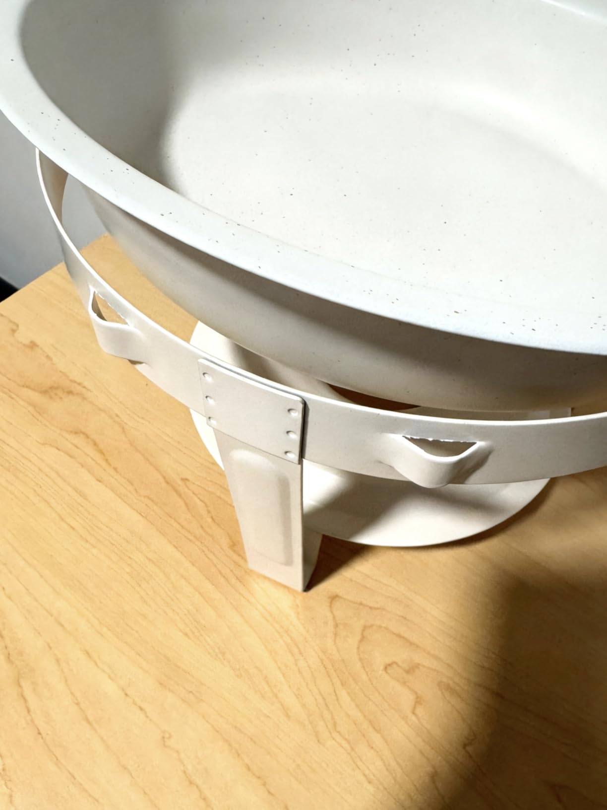 6QT Round Chafing Dish Set of 4, White Granite Finish | no-assembly stands,thick flexible silicone rims glass Lids,total capacity to 24QT,stackable storage for weddings and catering customer photo 1