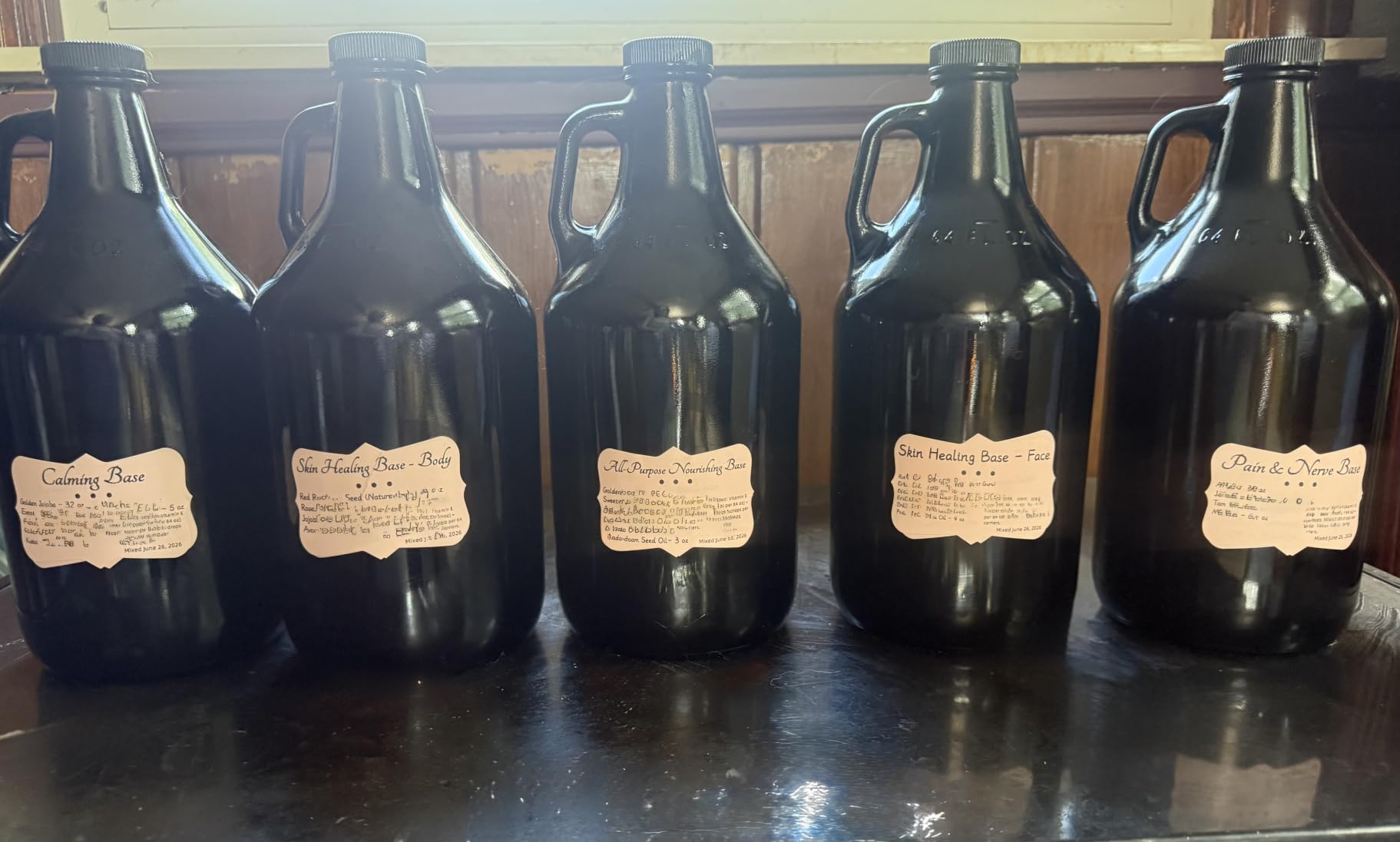 FastRack 64oz Amber Glass Growlers with Polyseal Caps (2 Pack) | Half Gallon (1/2 Gallon) Beer Growler Jugs for Home Brewing, Wine, Cider & Kombucha - Reusable Amber Glass Jugs for Beverage Storage customer photo 1
