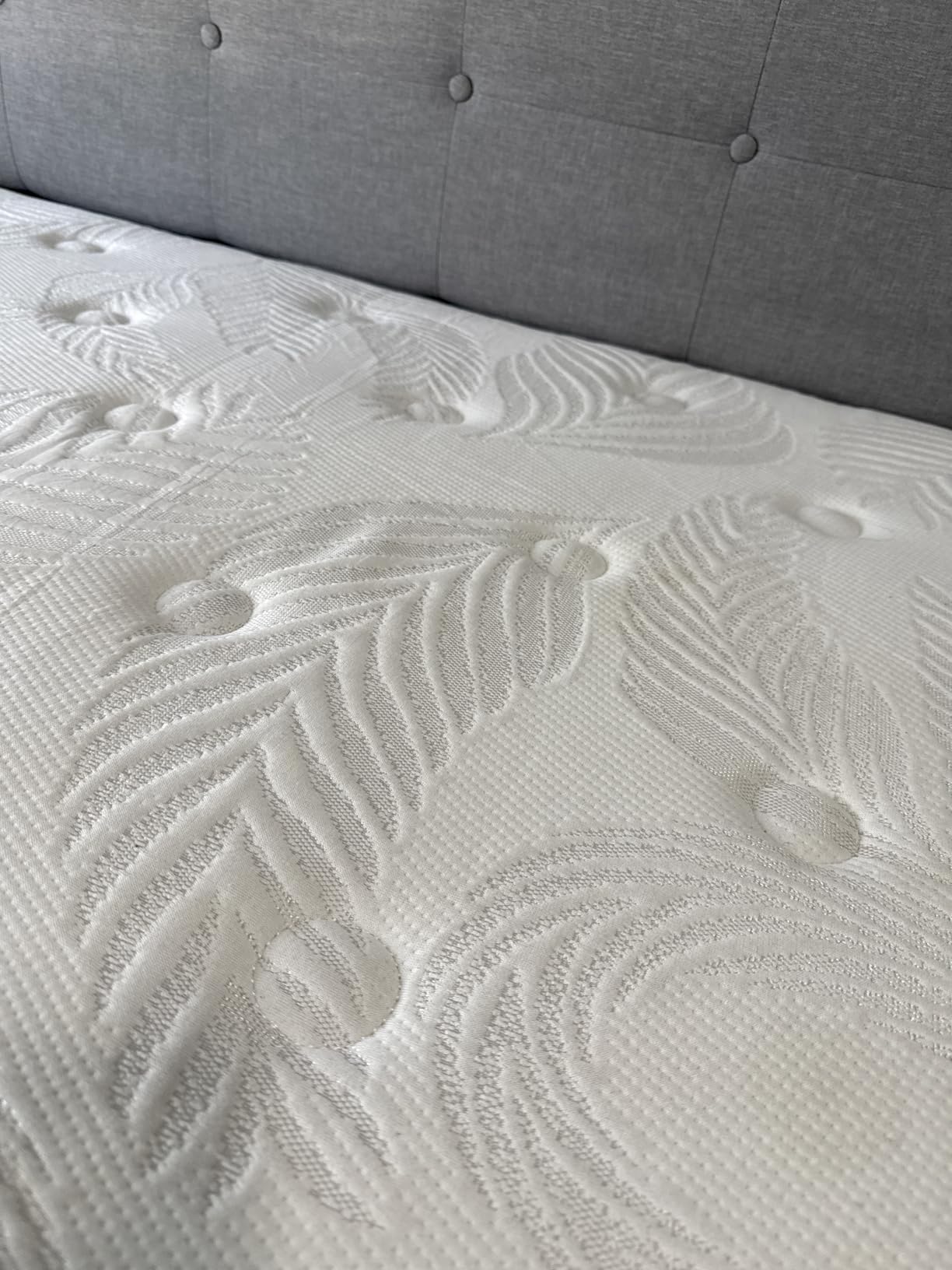 KOW Queen Mattress, 12 Inch Memory Foam Mattress Queen Size Mattresses in a Box with Washable Removable Cover, Medium Firm, Fiberglass Free, Made in USA & CertiPUR-US Certified customer photo 2