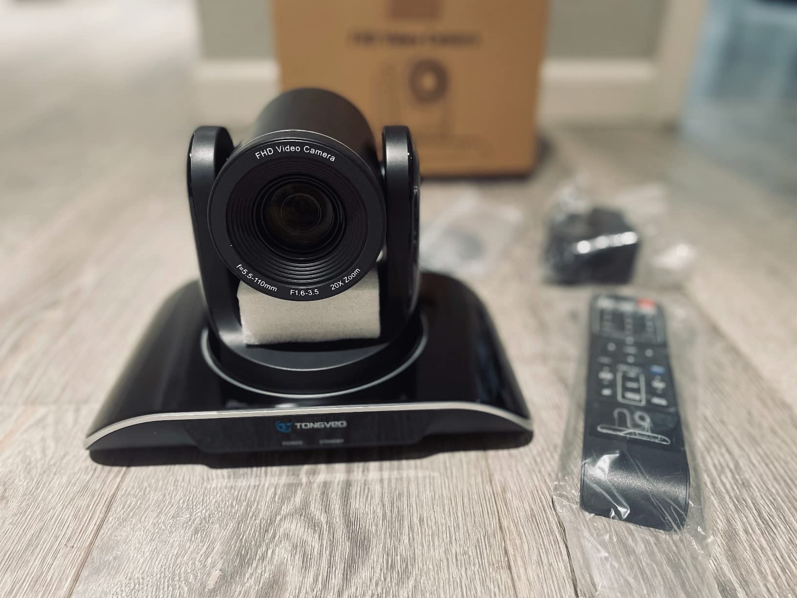 4K Conference Room Camera System AI Auto-Tracking 4K PTZ Camera 3X Optical Zoom 93° Wide Angle USB3.0 HDMI Output and Wireless Bluetooth Speakerphone with Mics for Conferencing Worship Church Medical customer photo 2