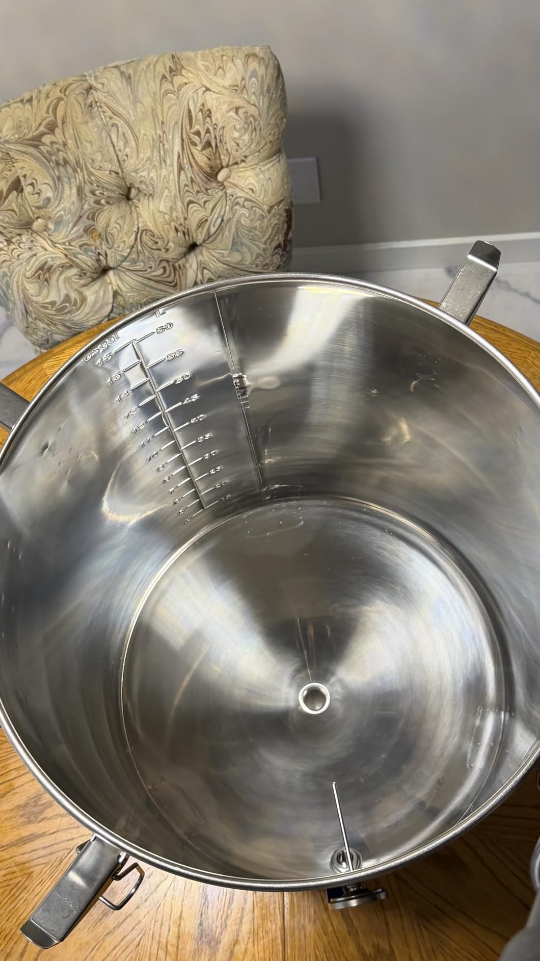 VEVOR Pressure Fermenter 15 PSI, 8 Gal/30L All-in-One Stainless Steel Conical Secondary Fermentation Bucket, for Wine, Beer Brewing Equipment customer photo 2