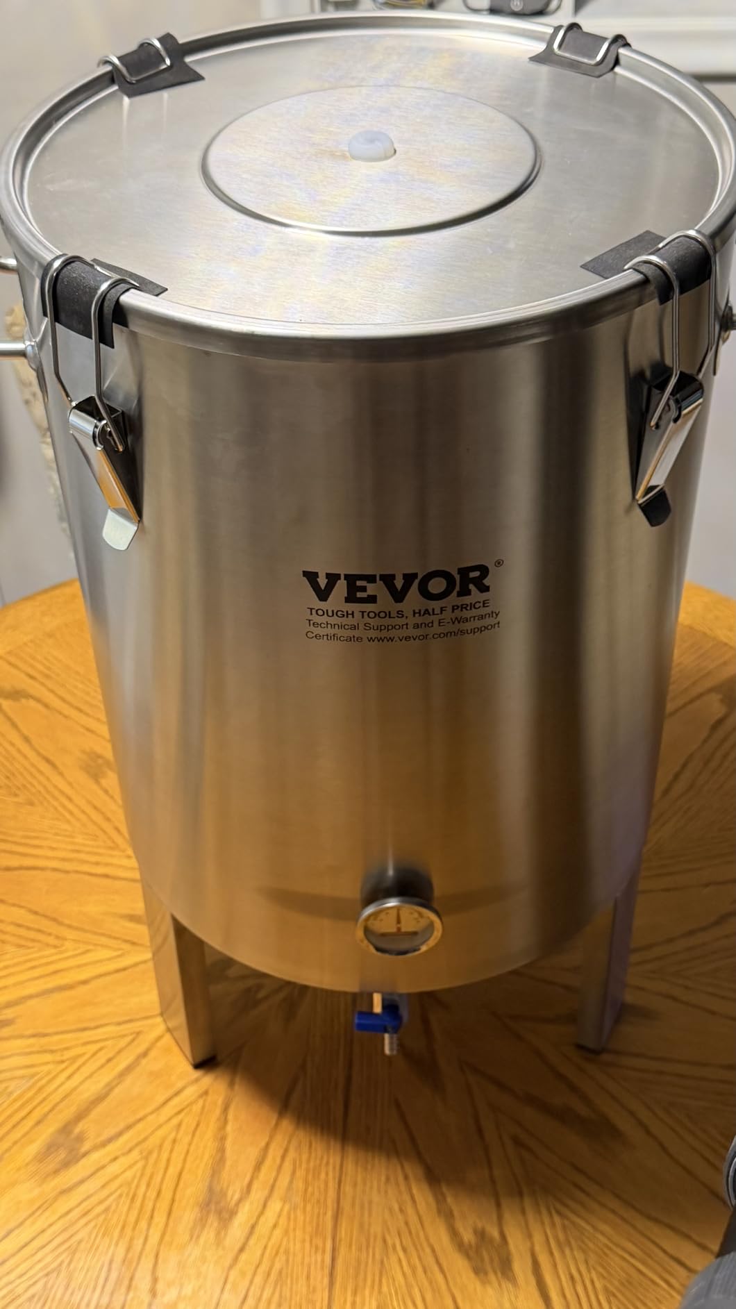 VEVOR Pressure Fermenter 15 PSI, 16 Gal/60L All-in-One Stainless Steel Conical Secondary Fermentation Bucket, with Cooling Tube, Yeast Slurry Collection Bottle, for Wine, Beer Brewing Equipment customer photo 1