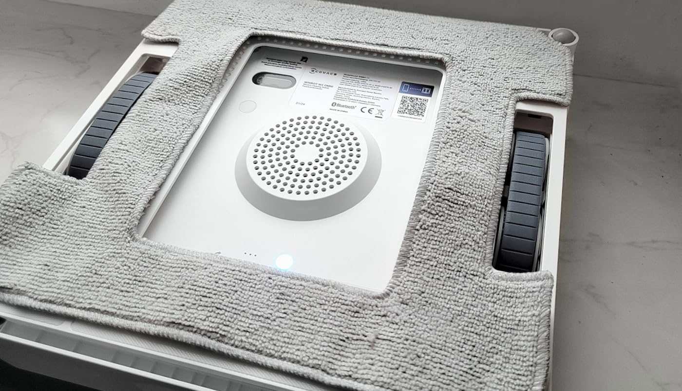 ECOVACS WINBOT W2S Omni Window Cleaning Robot, with 6-in-1 Multifunction Station, TruEdge Edge-to-Edge Precision, Triple Wide-Angle Spray Nozzles, 12-Level Safety System, Dual Power Modes customer photo 2