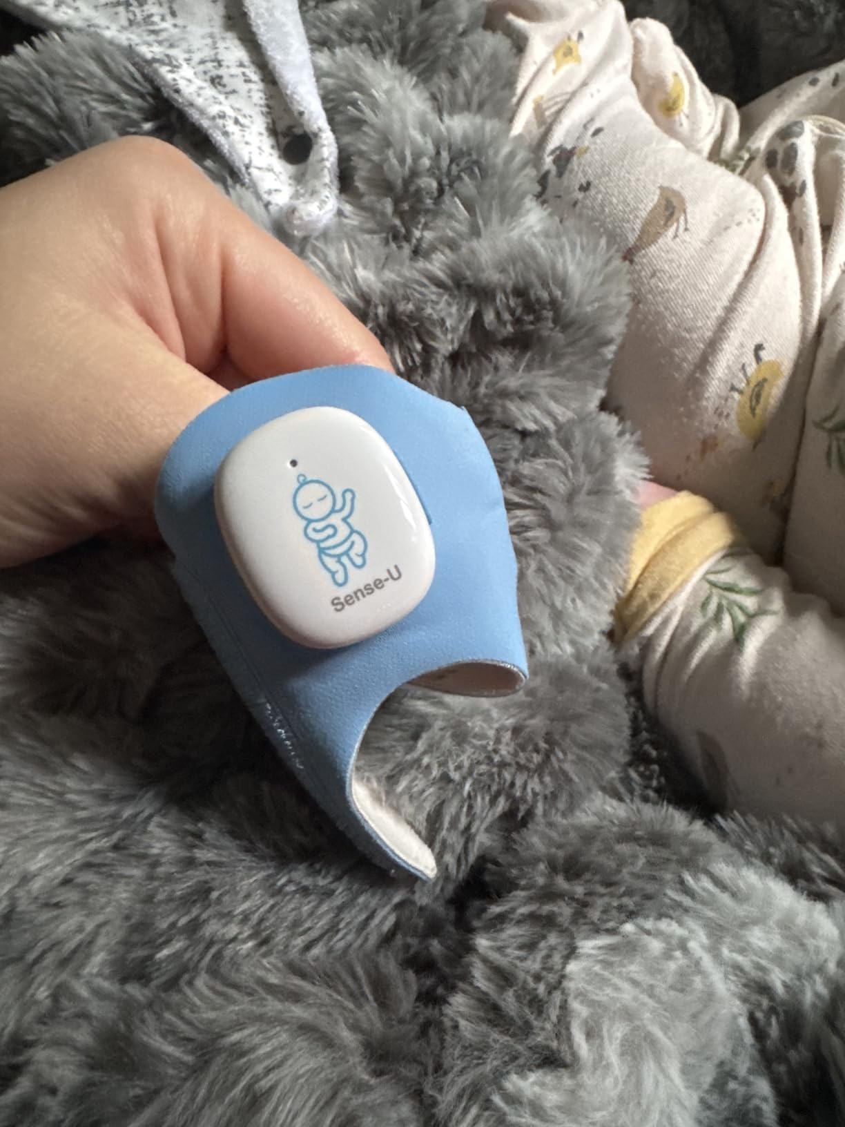 Sense-U Smart Sock Shoe 2 Baby Monitor - Tracks Heart Rate & Sleep Patterns with Transmissive PPG Foot Sensor, for 1-12 Months customer photo 1