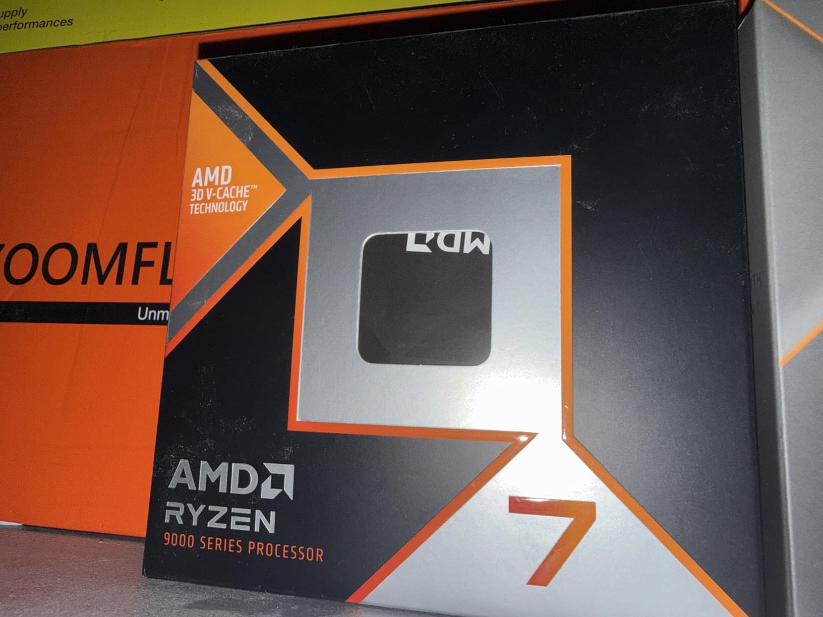 AMD Ryzen 7 9850X3D Desktop Processor customer photo 1