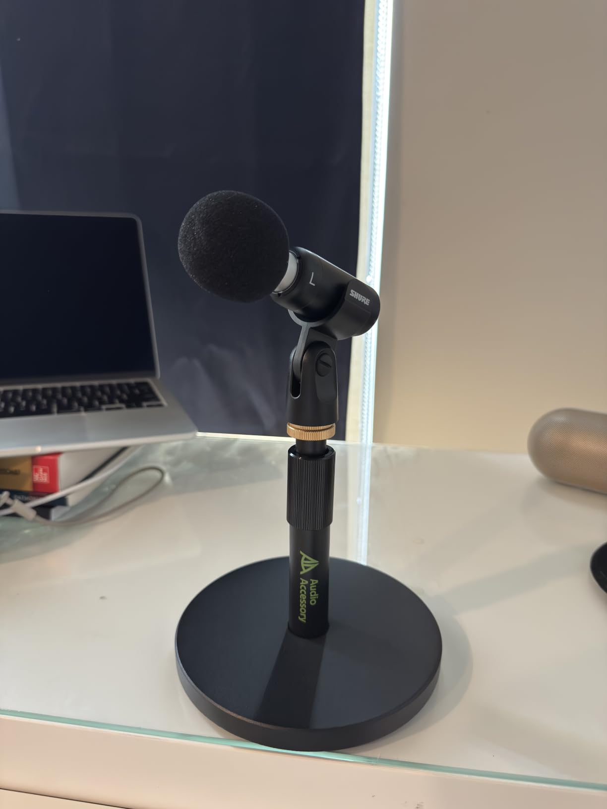 AA AUDIO ACCESSORY Short Mic Stand Desk, Ultra Low 5 Inch Adjustable, 6.6lbs Load Capacity, All-Metal Desktop Microphone Stand Table for Shure SM7B SM7dB MV7+ MV7X MV6, Fifine Yeti Rode PodMic MAONO customer photo 1