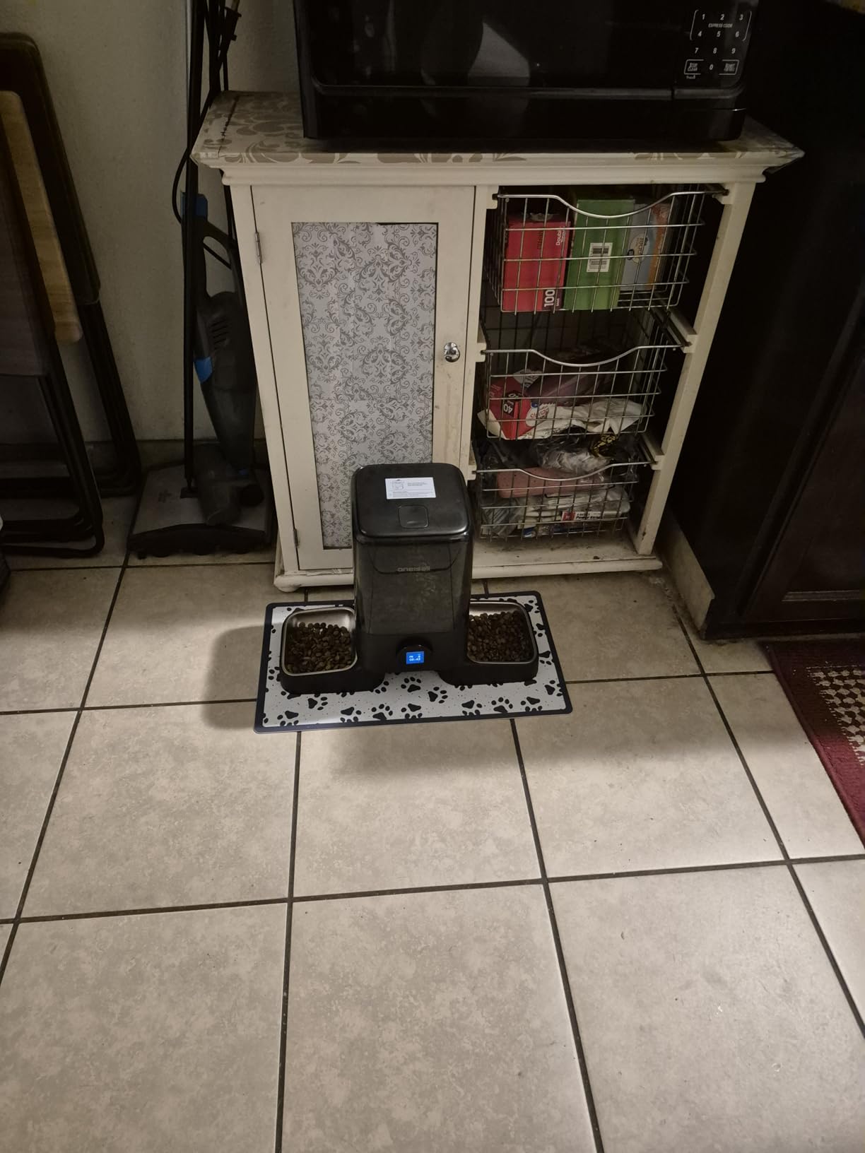 oneisall Automatic Cat Feeder with Camera for 2 Cats Pets, 20 Cups/5L customer photo 2