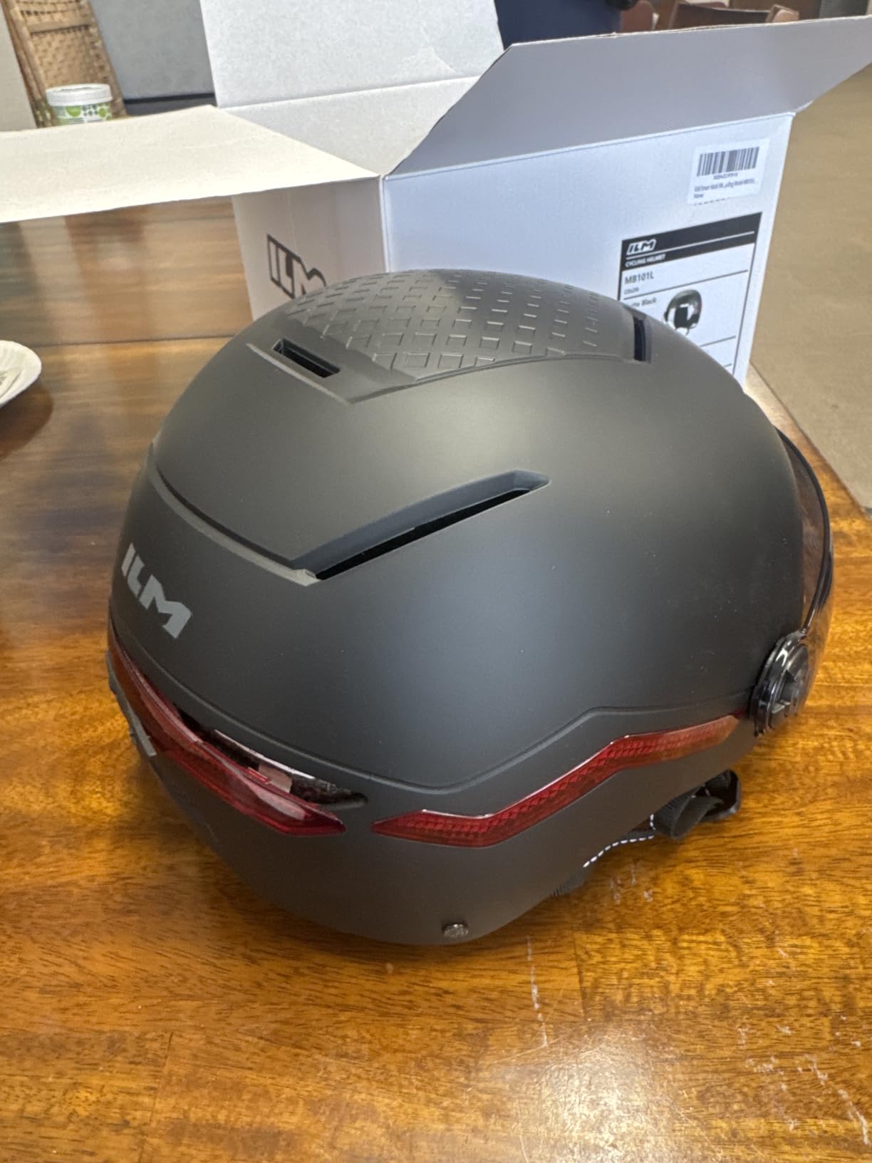 ILM Smart Adult Bike Helmet Front Side Rear LED Light Automatic G-Sensor Turn Signal & Brake Warning Road Cycling Model MB101L customer photo 2