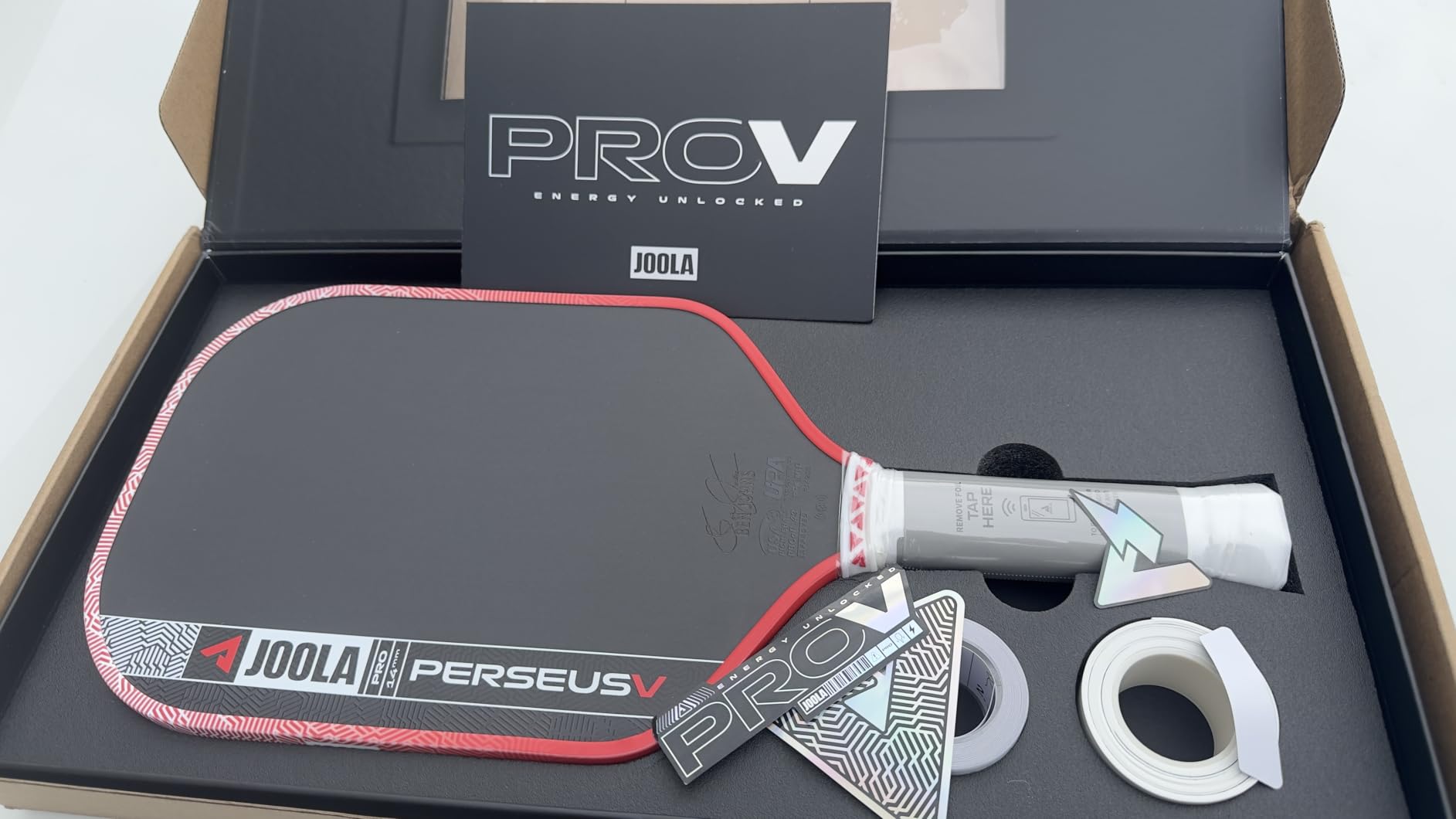 JOOLA Pro V Pickleball Paddle - 14mm/16mm - Raw Carbon Fiber Textured Surface - Enhanced Frame & Propulsion Core, USAPA & UPA-A Certified, NFC Chip Enabled, Premium Control & Lightweight Performance customer photo 1