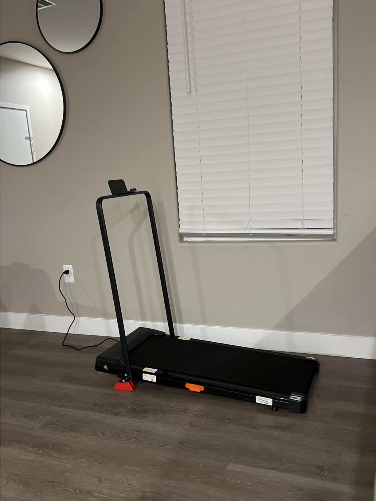 UMAY Fitness 20% Treadmill with Auto Incline, Running Foldable Treadmills | for Home Auto Folding with Pulse Sensors, 400 LBS Capacity, 4.0HP Quiet Brushless, Max 8.0 MPH customer photo 2