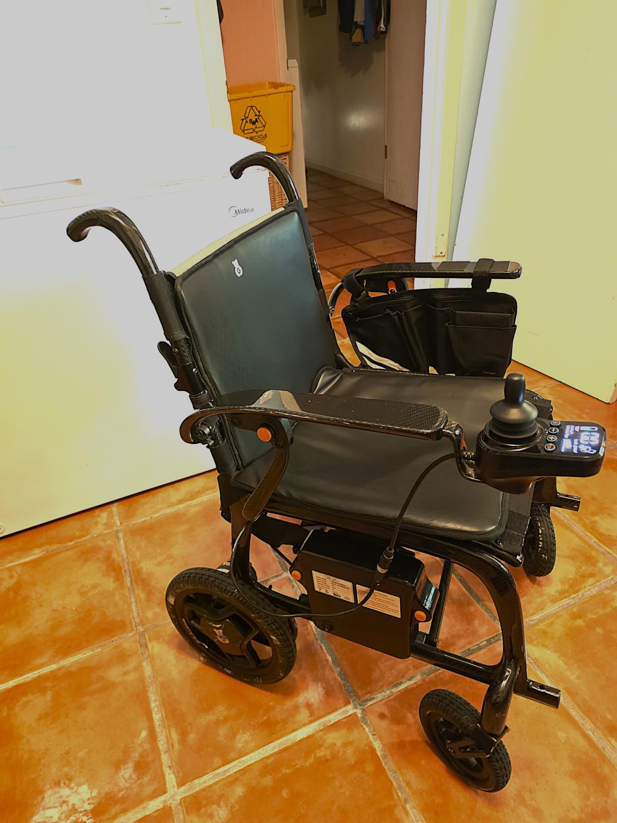 Paiseec 22lbs Lightest Folding Electric Wheelchair, 100% Carbon Fiber | Lightweight Electric Wheelchair, Portable Electric Wheelchair for Adults,LED Light, Airline Approved for Travel customer photo 1