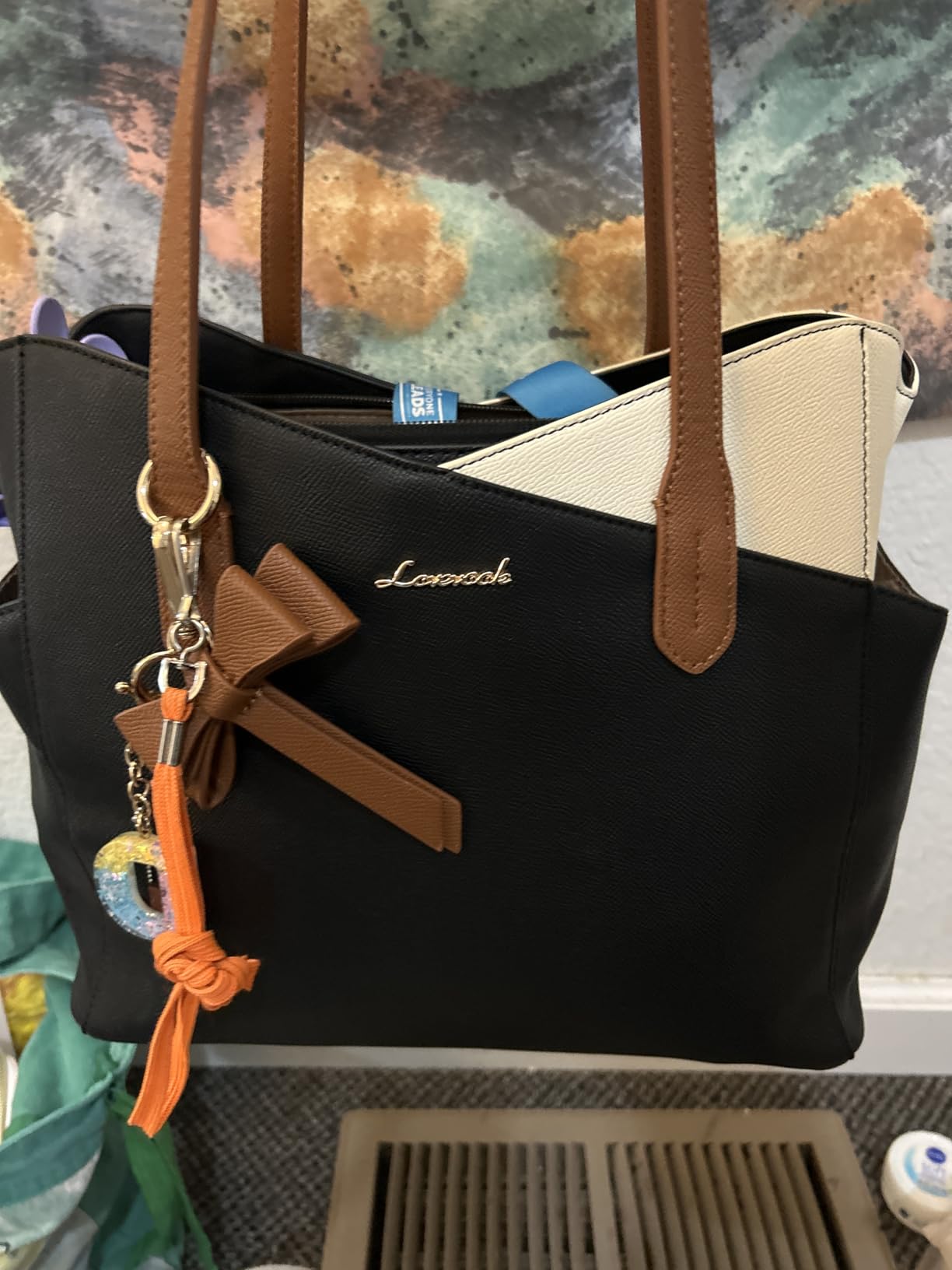 LOVEVOOK Small Tote Purse for Women, 2026 Structured PU Leather Handbags with Top Handle, Elegant Satchel Shoulder Bag customer photo 2